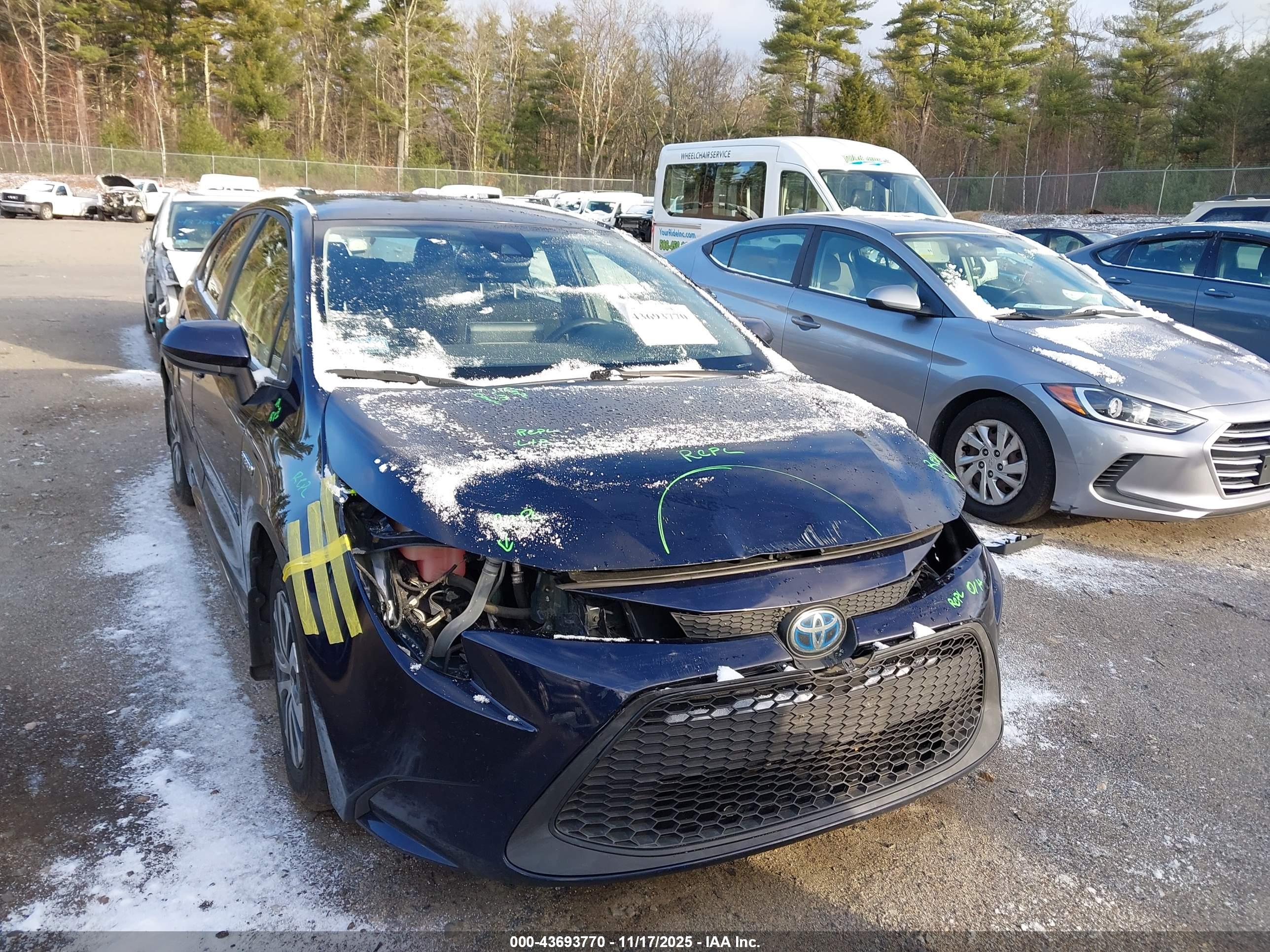 TOYOTA COROLLA image 6