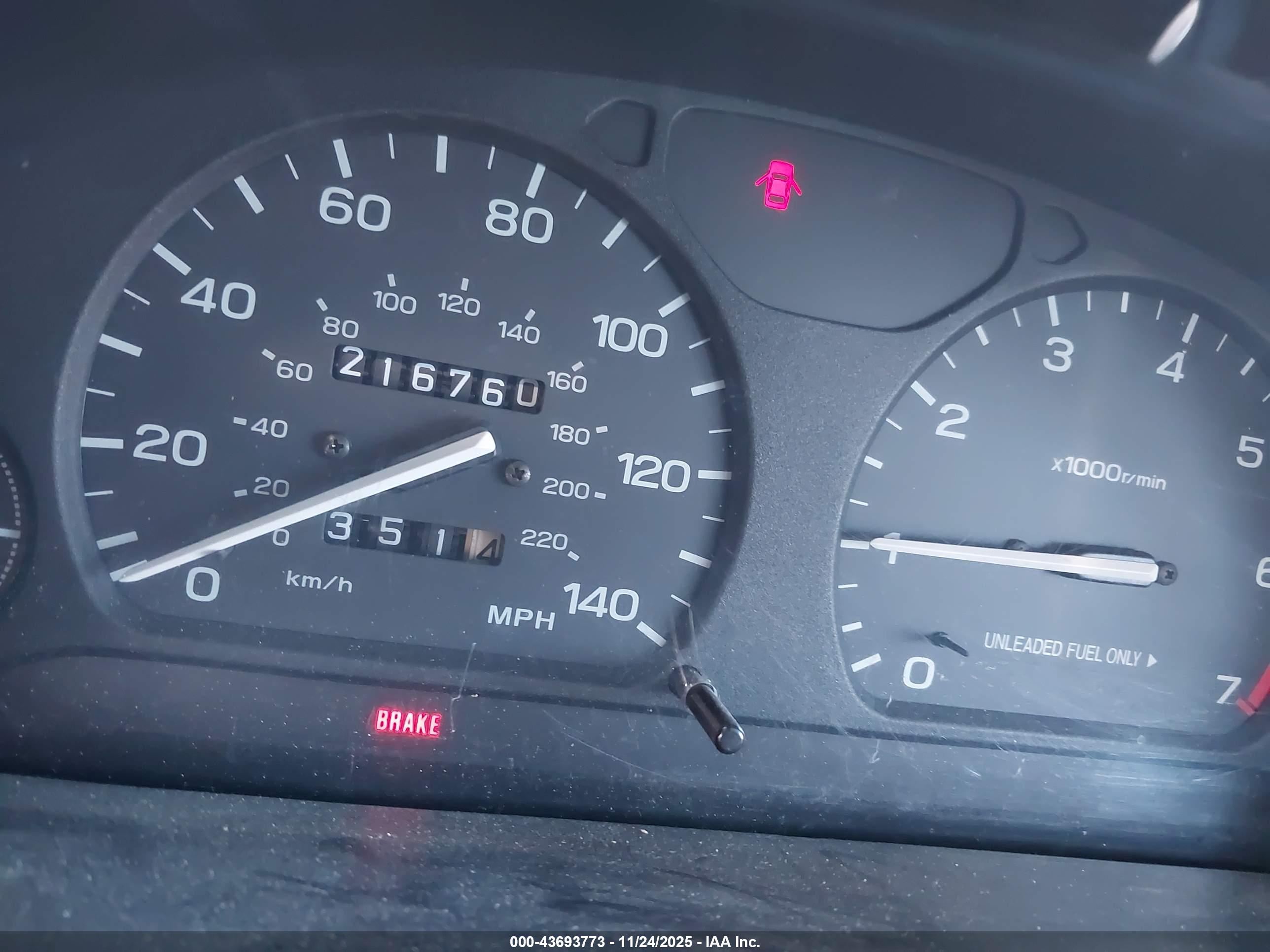 SUBARU LEGACY image 7
