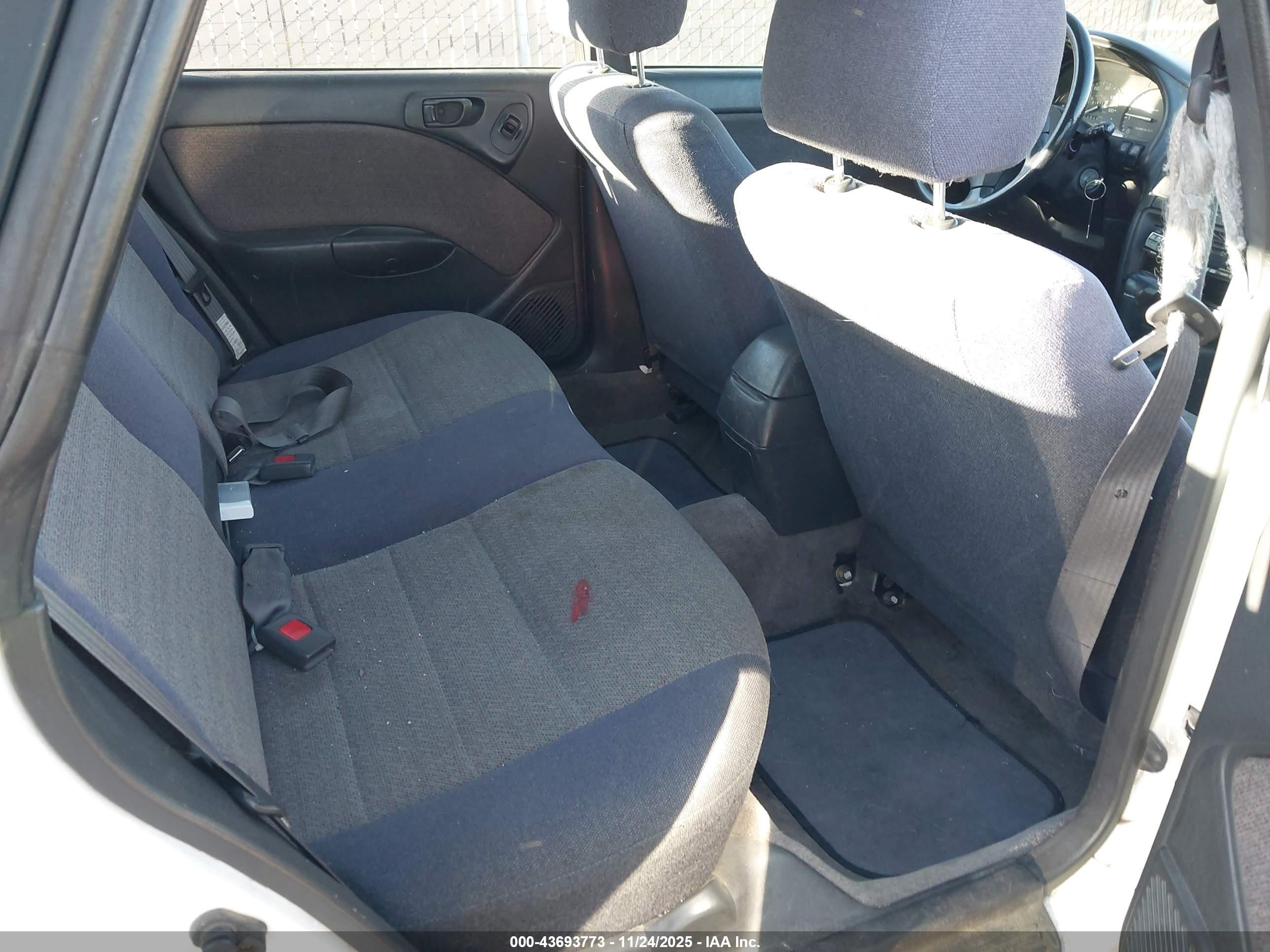 SUBARU LEGACY image 8