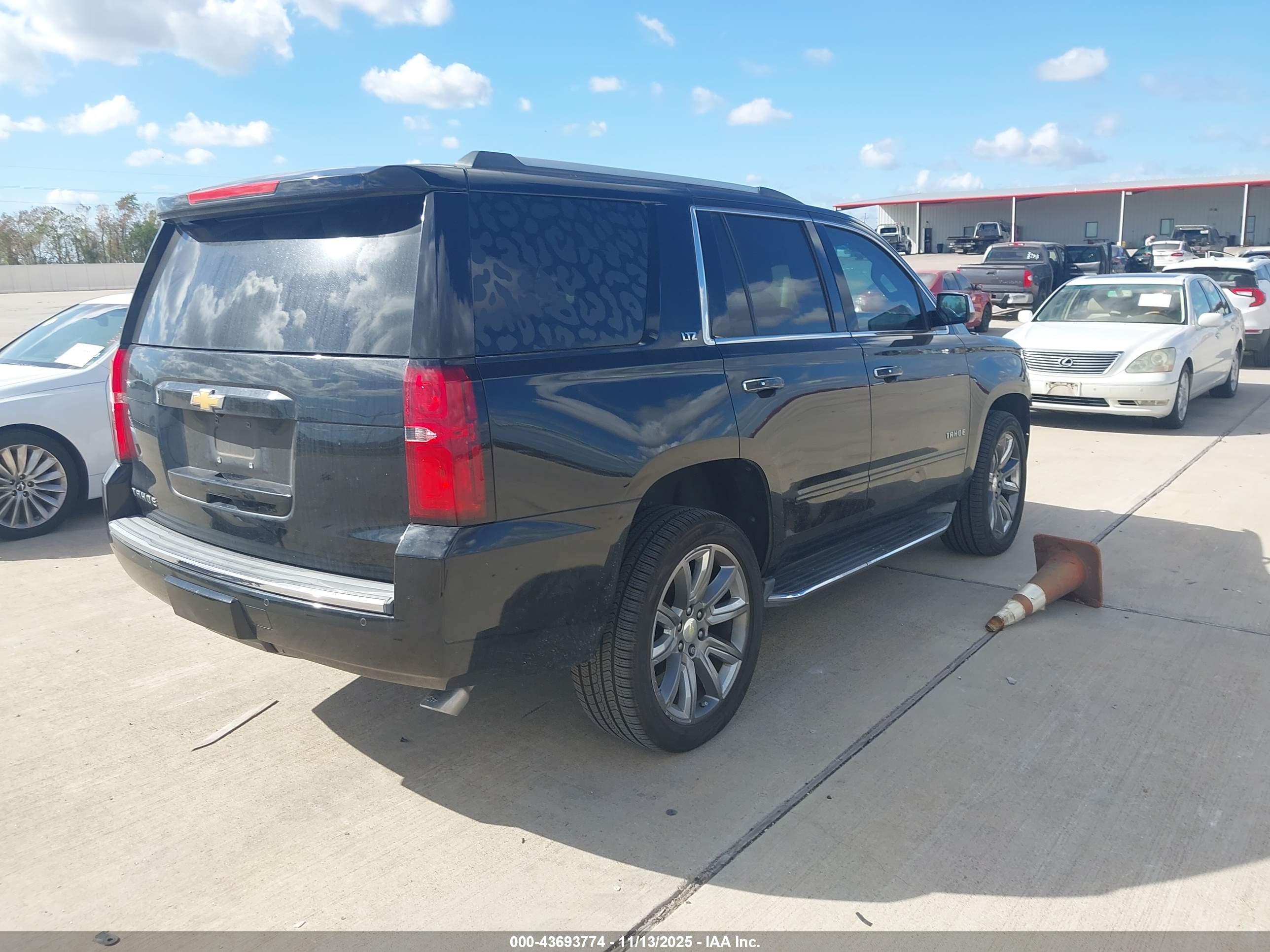 CHEVROLET TAHOE image 4