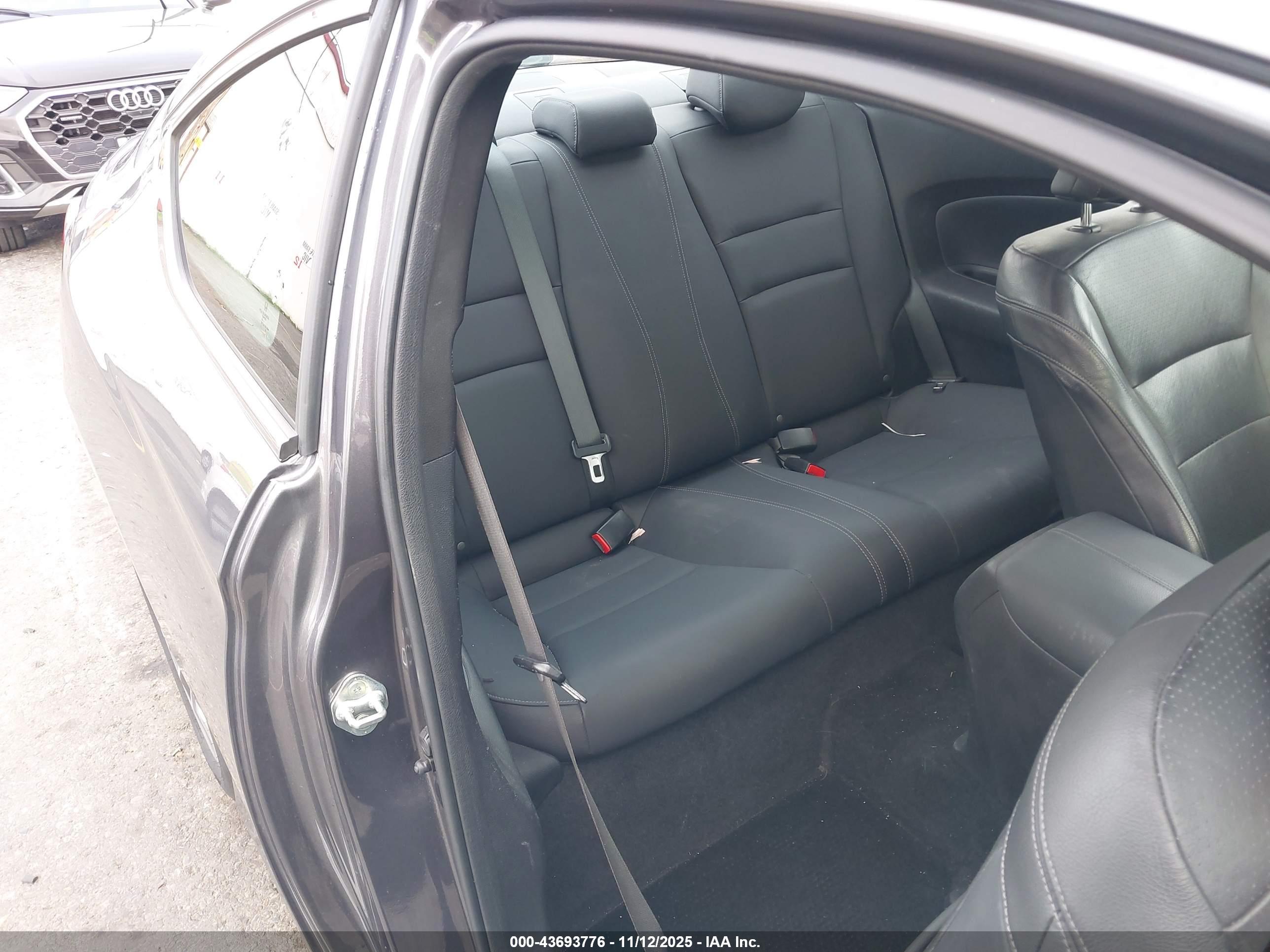 HONDA ACCORD image 8