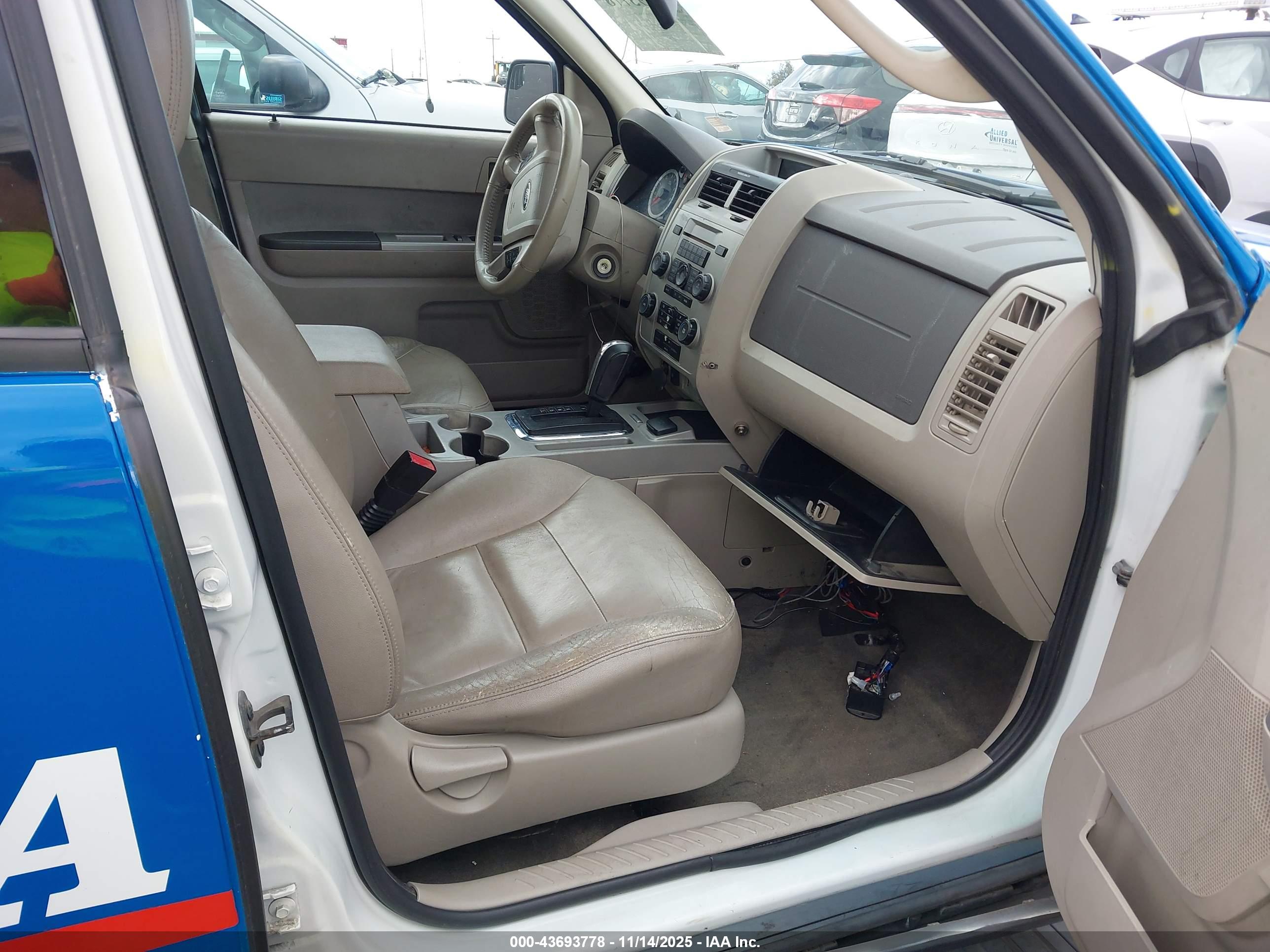 FORD ESCAPE image 5