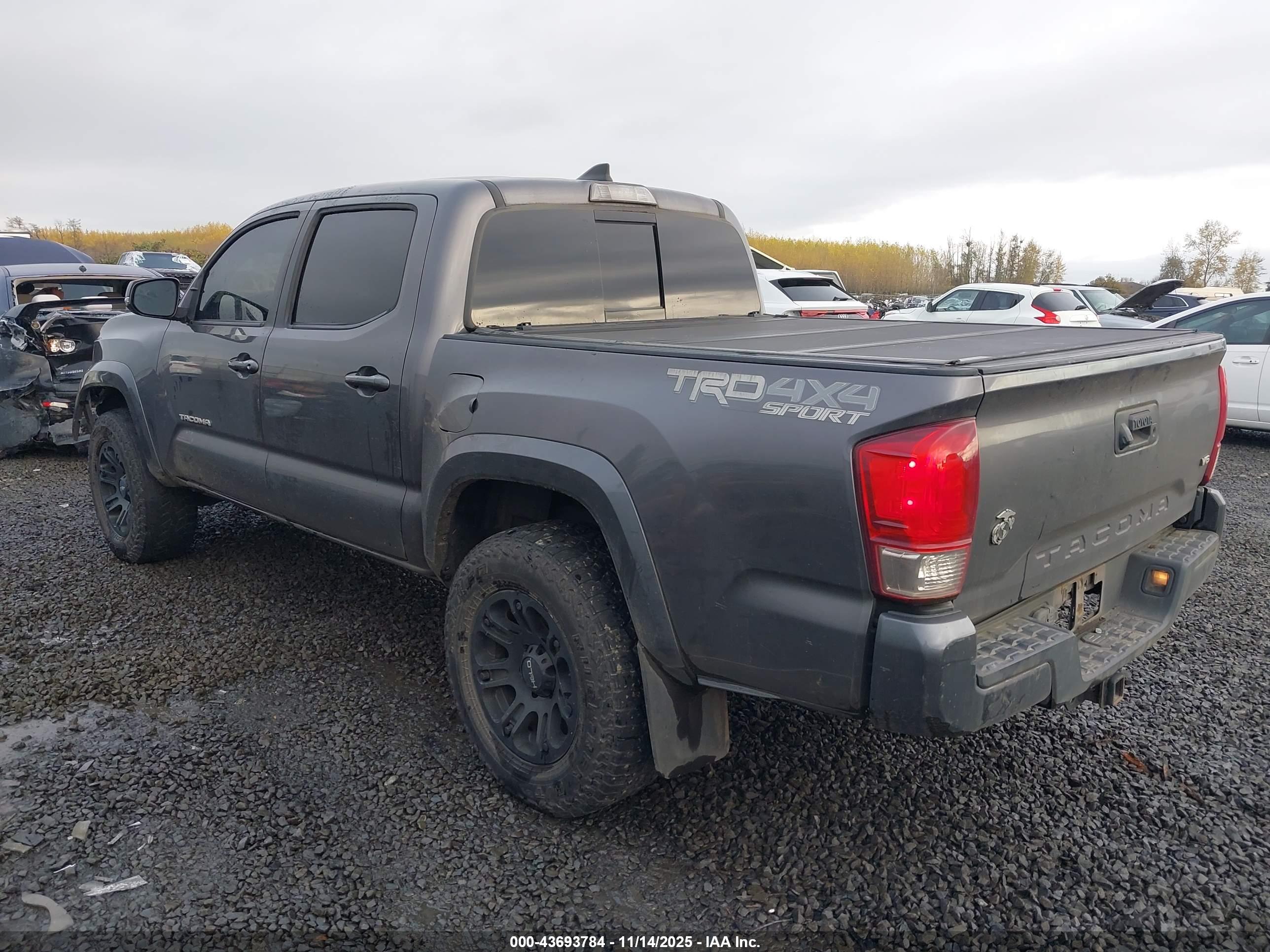 TOYOTA TACOMA image 3