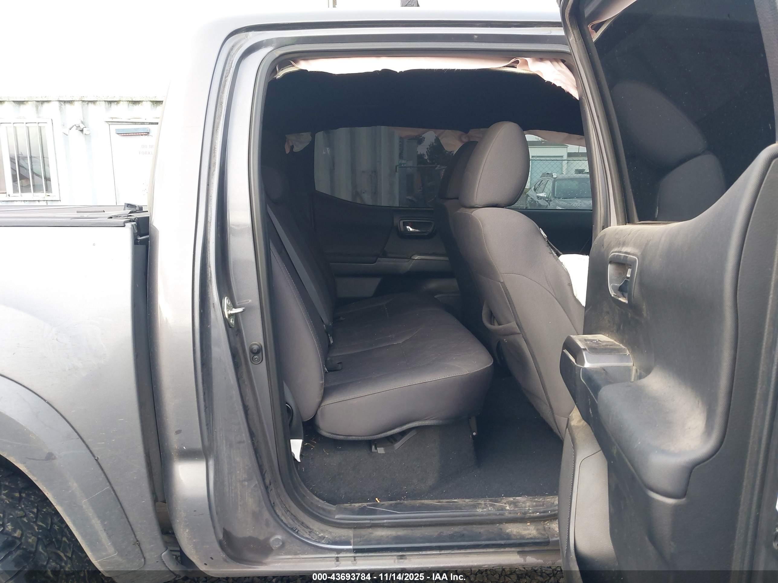 TOYOTA TACOMA image 8