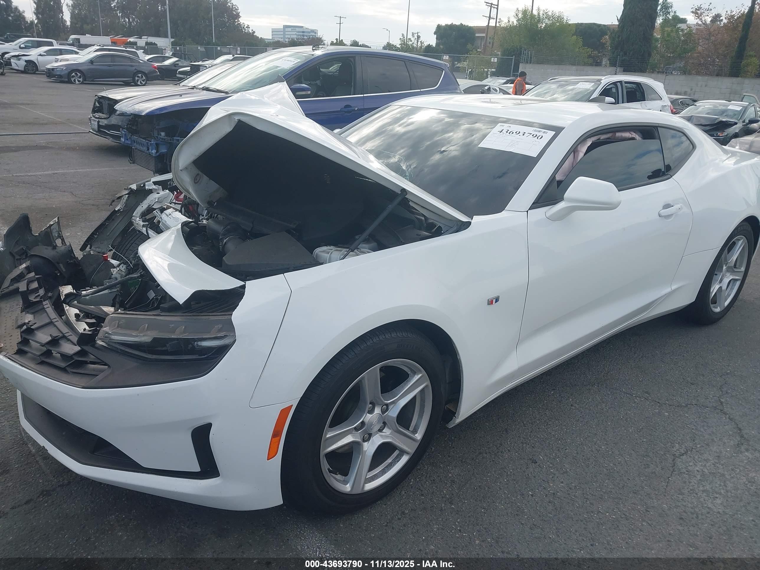 CHEVROLET CAMARO image 2