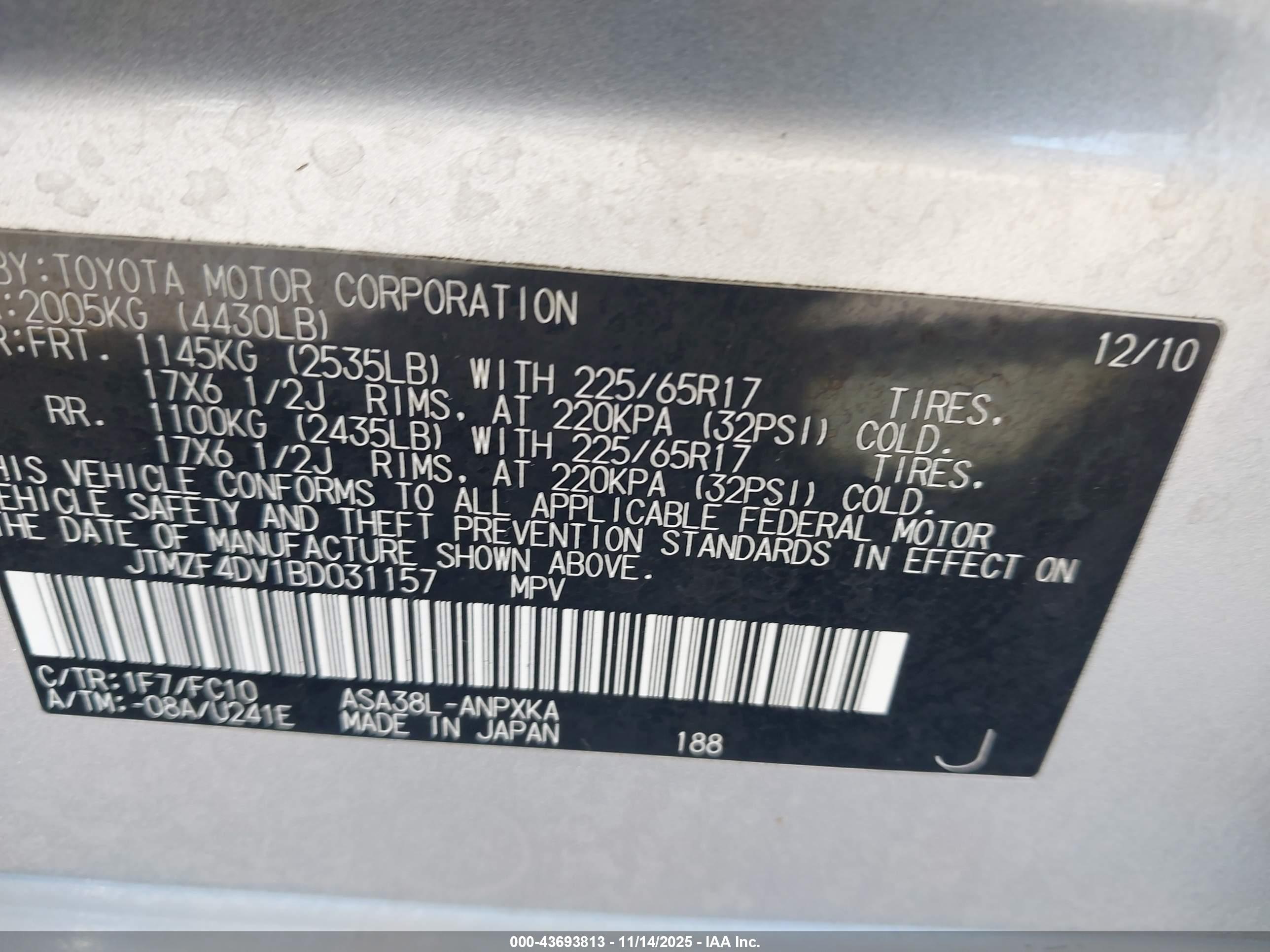 TOYOTA RAV4 image 9