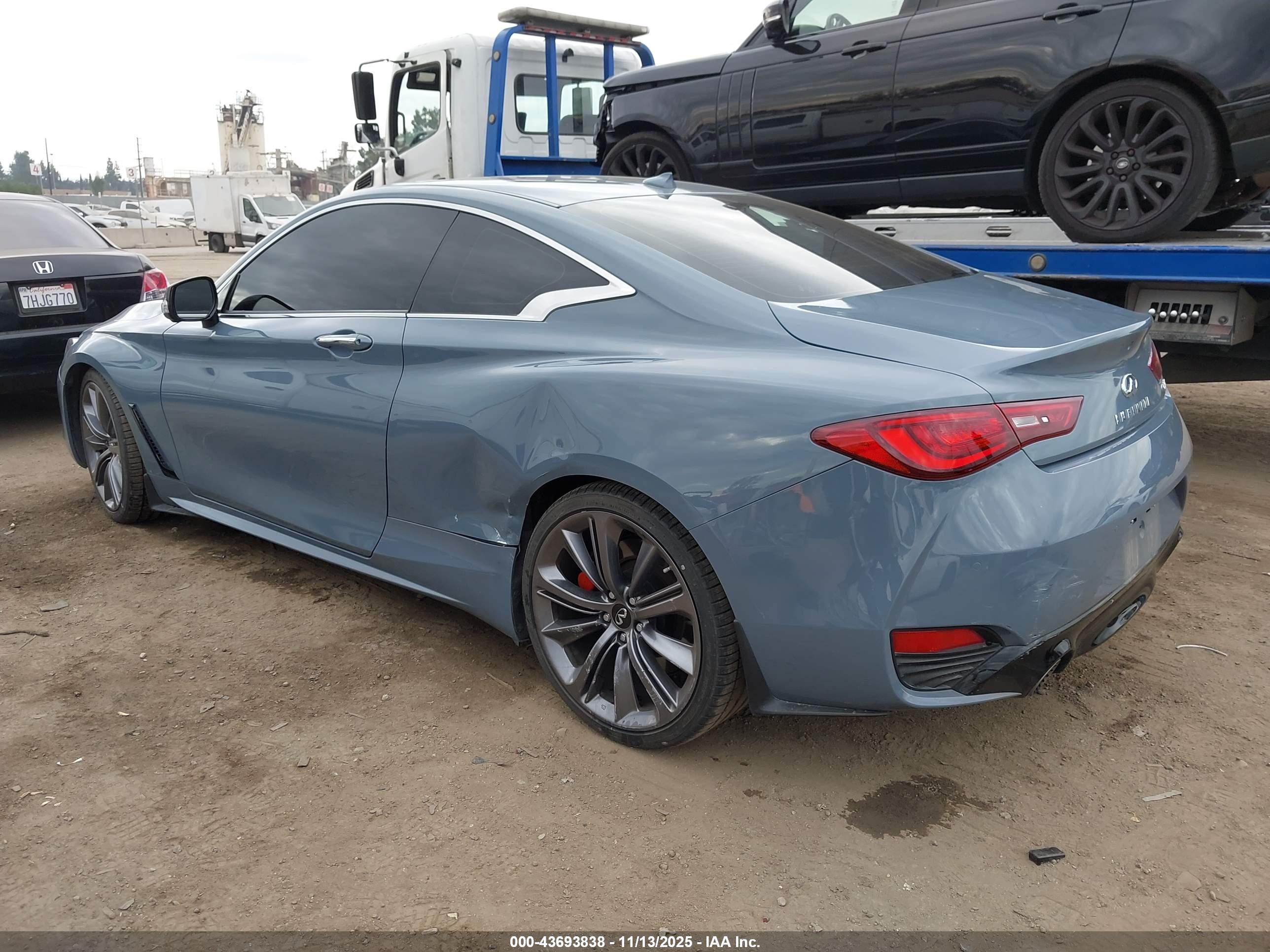 INFINITI Q60 image 3