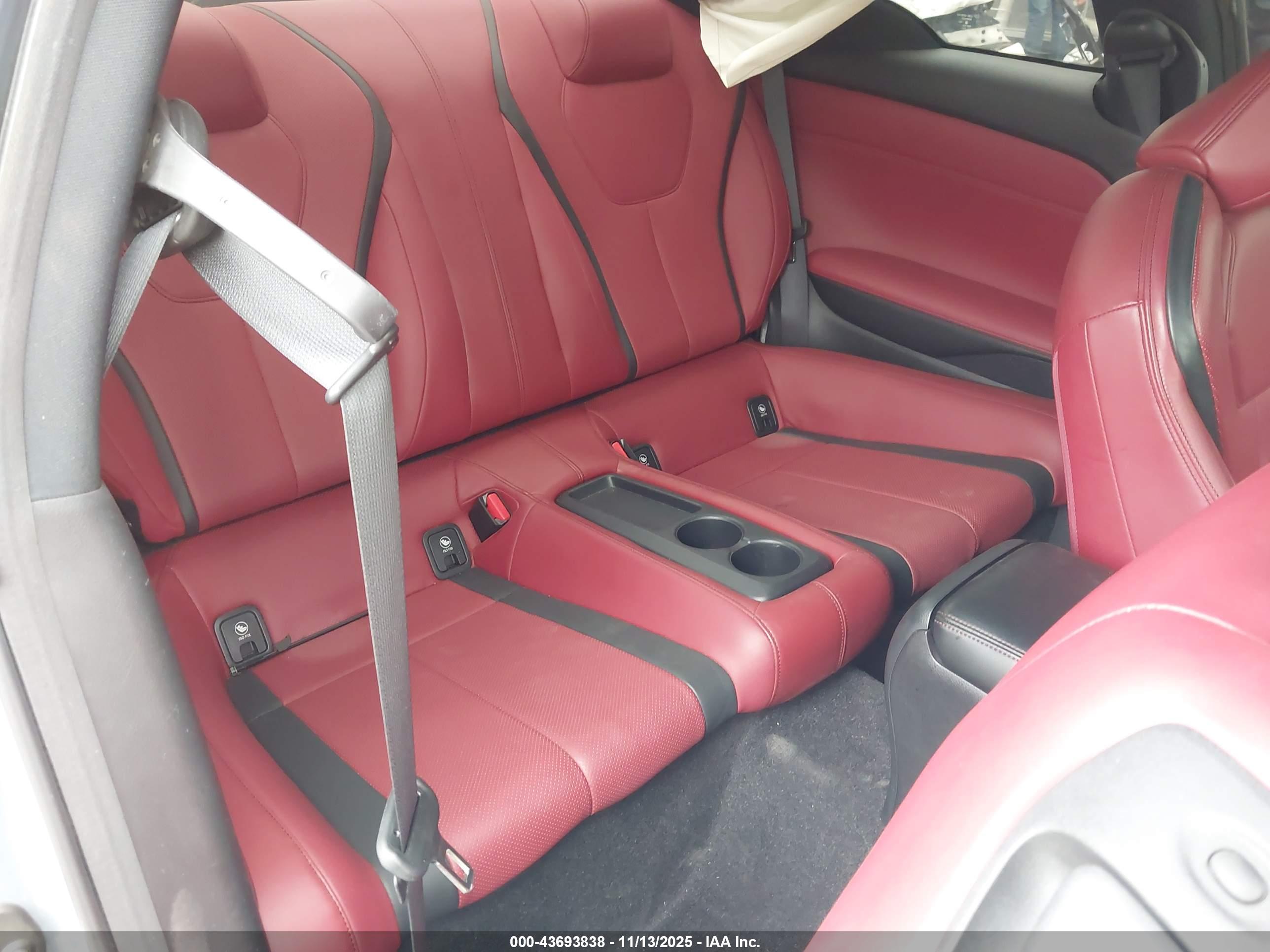 INFINITI Q60 image 8