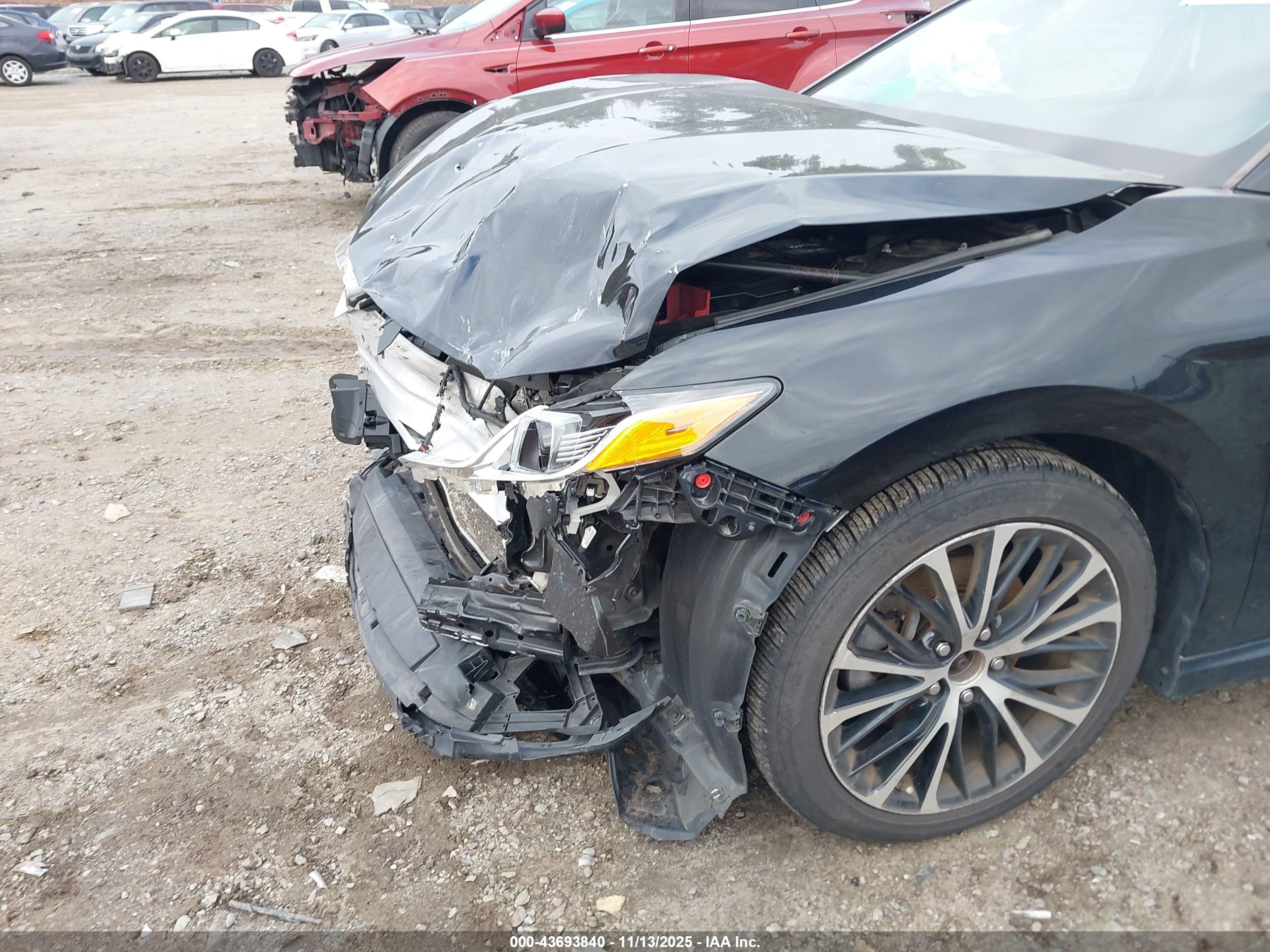 TOYOTA CAMRY image 6