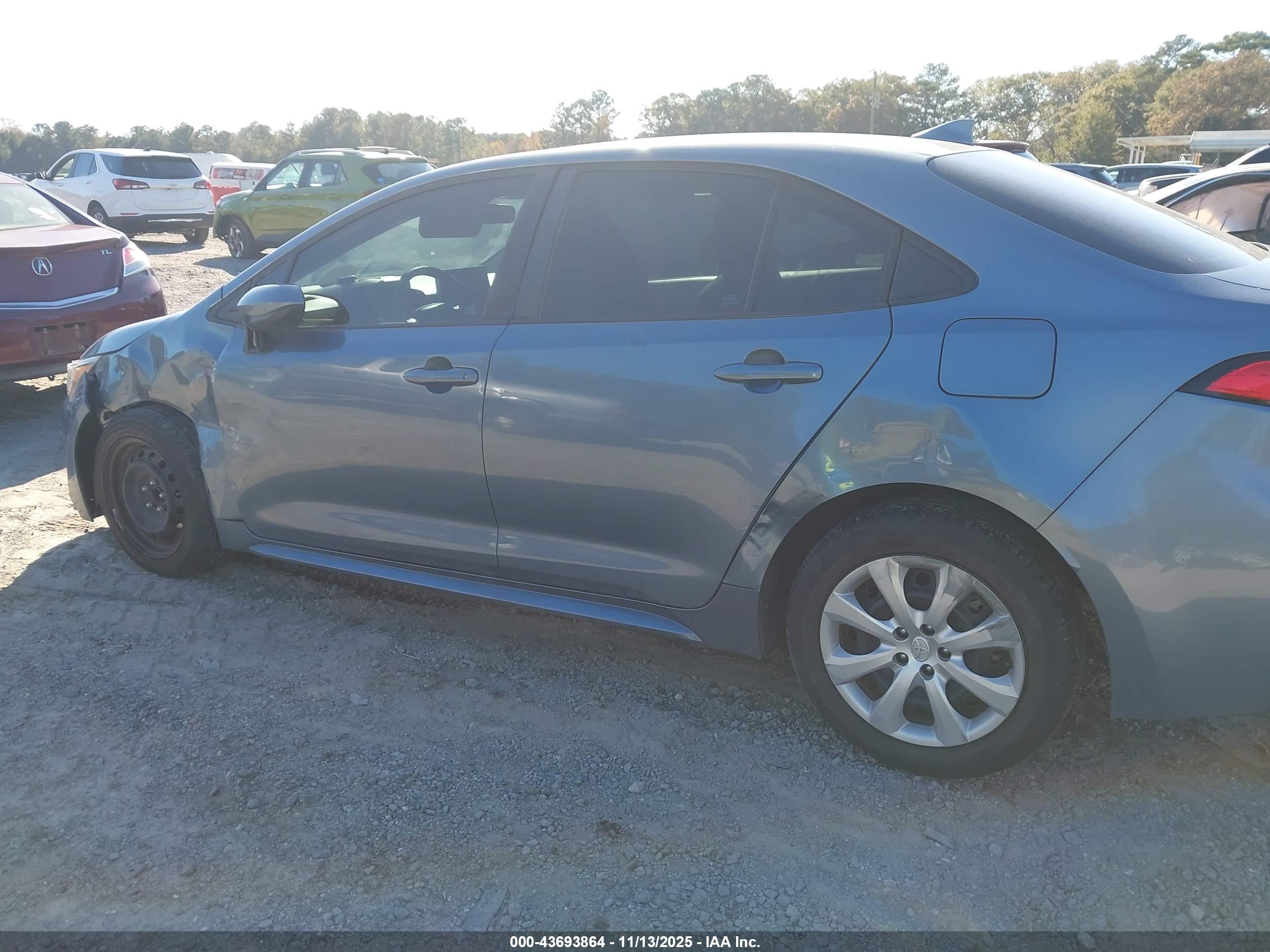 TOYOTA COROLLA image 6
