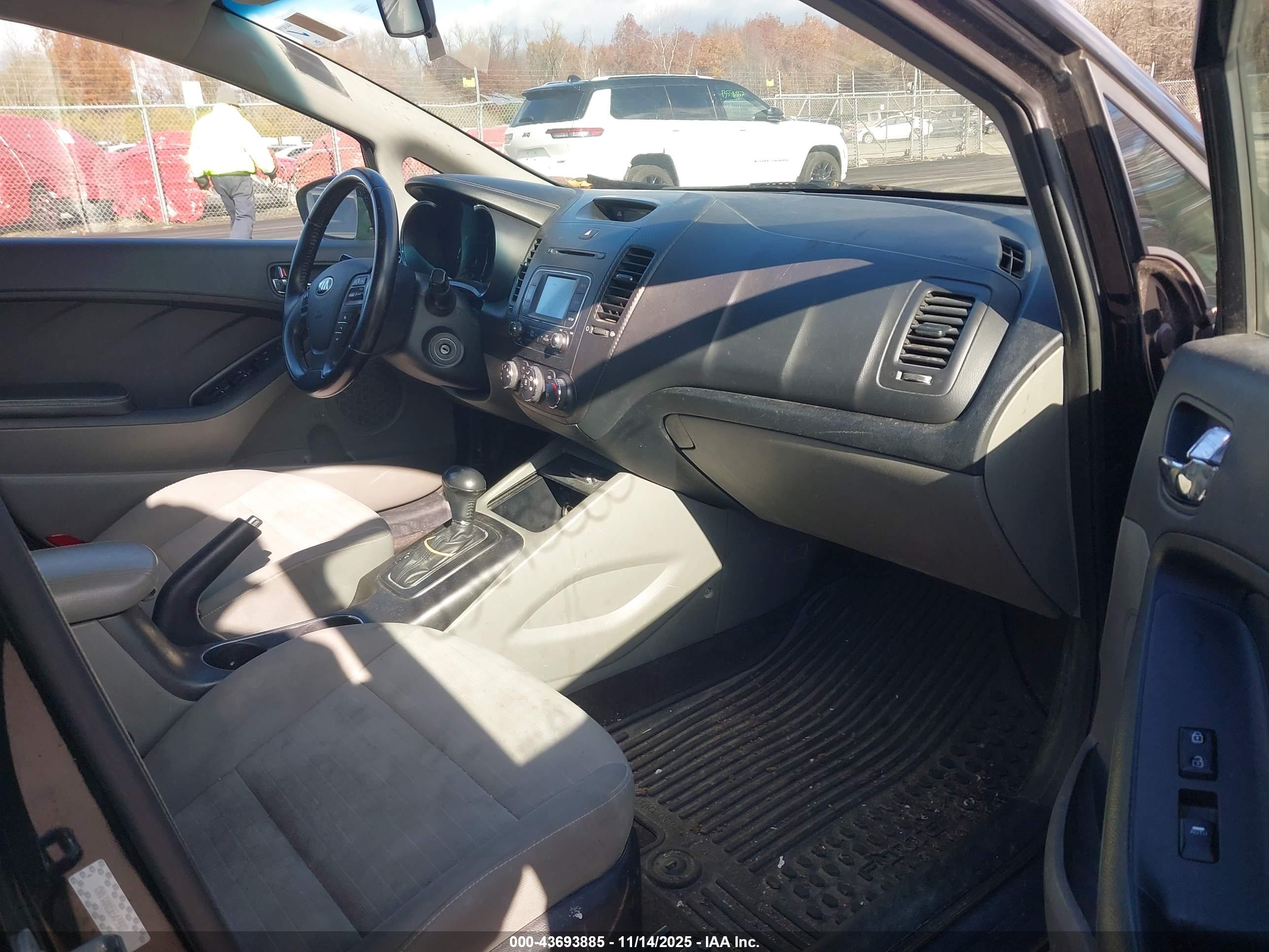 KIA FORTE image 5