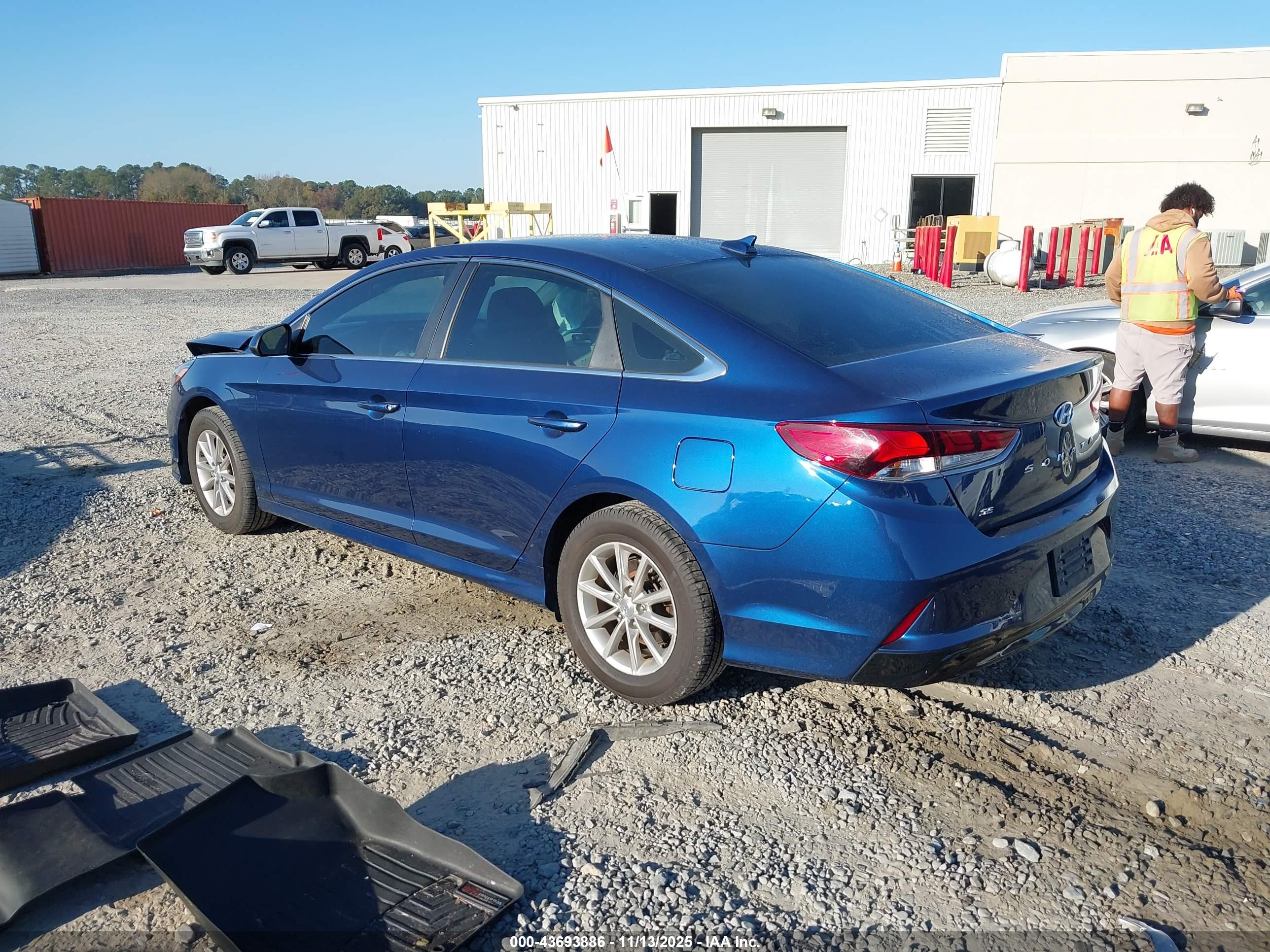 HYUNDAI SONATA image 3