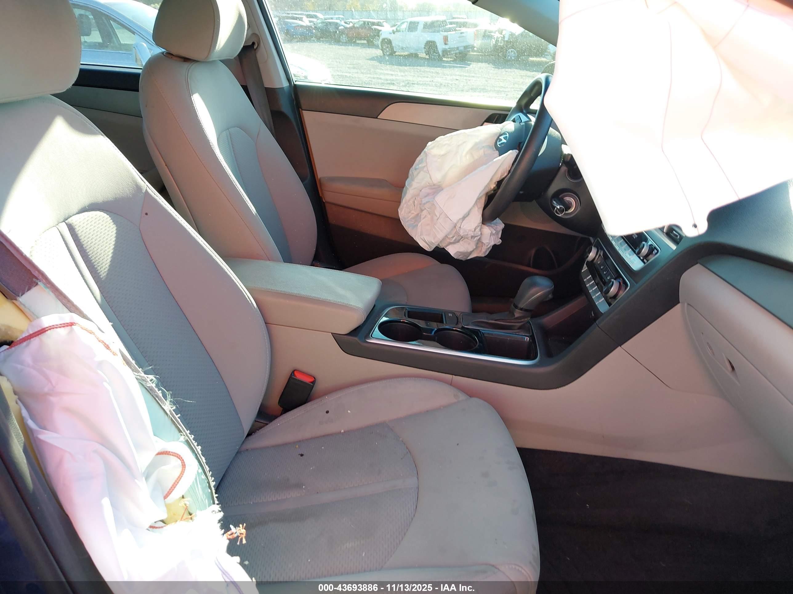 HYUNDAI SONATA image 5
