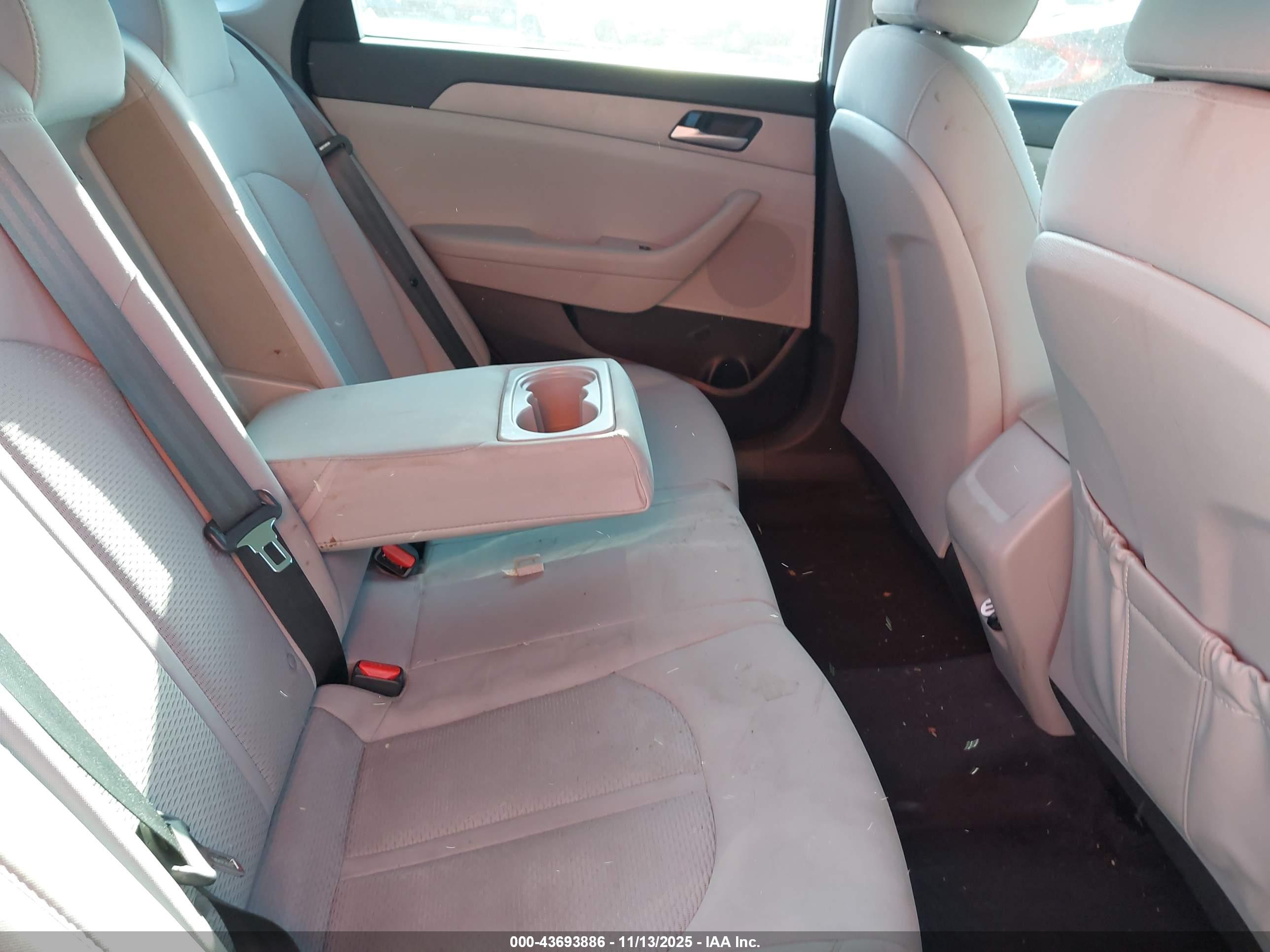 HYUNDAI SONATA image 8