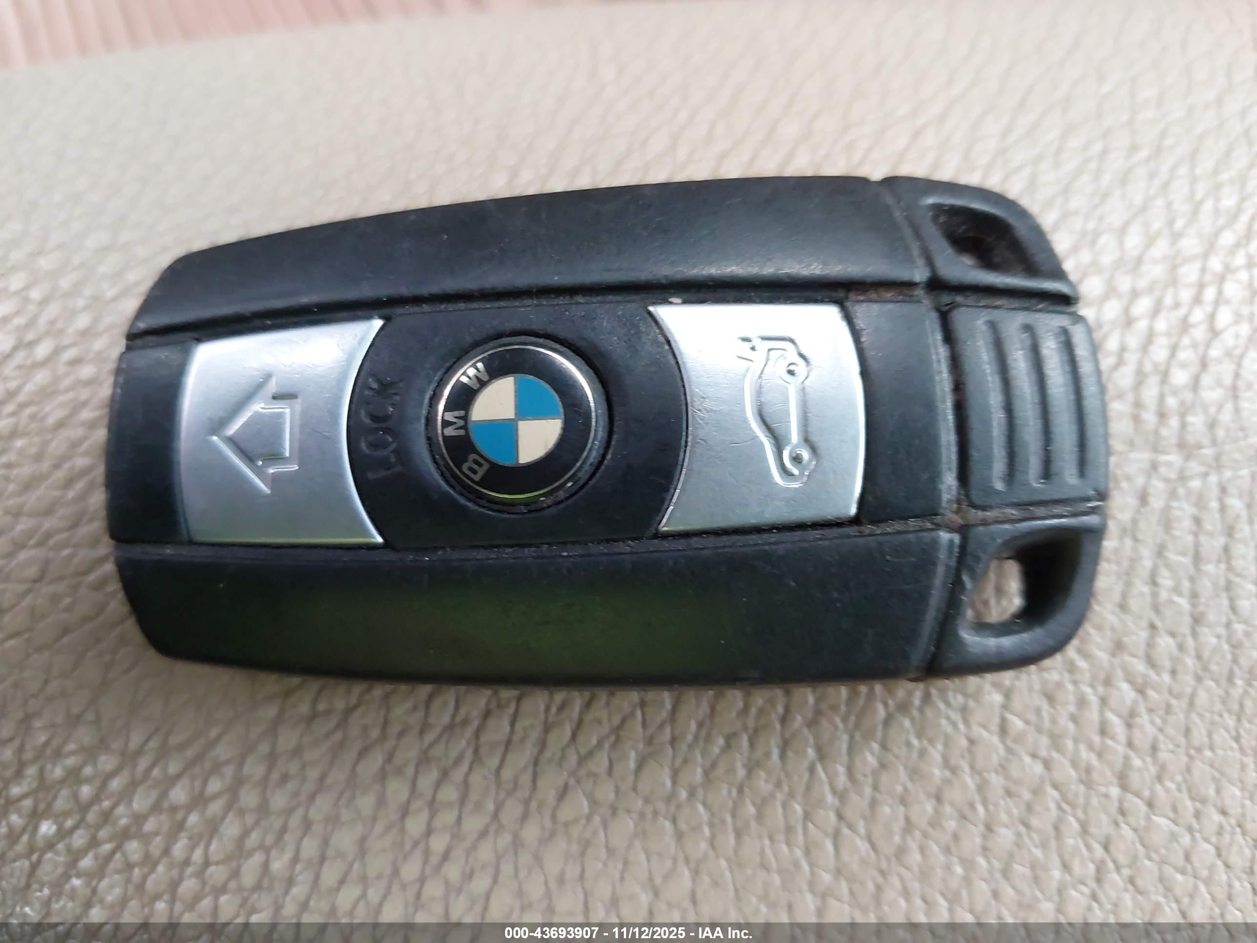 BMW 328I image 11