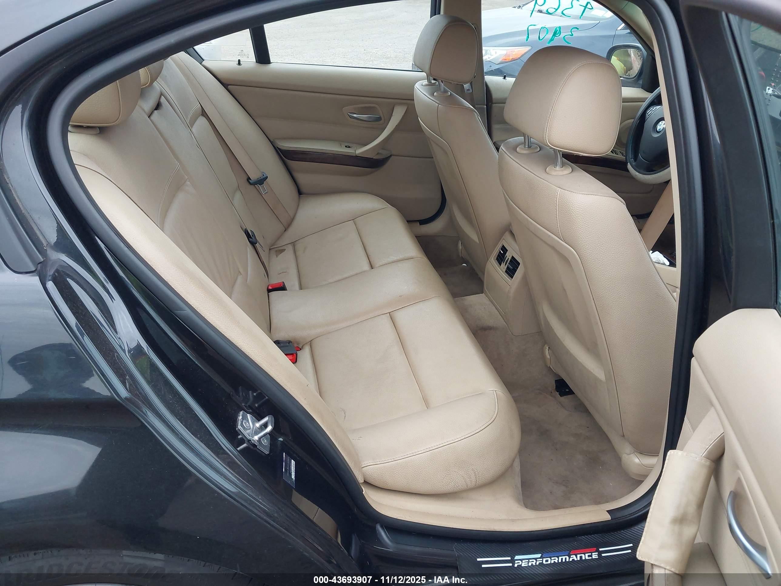 BMW 328I image 8