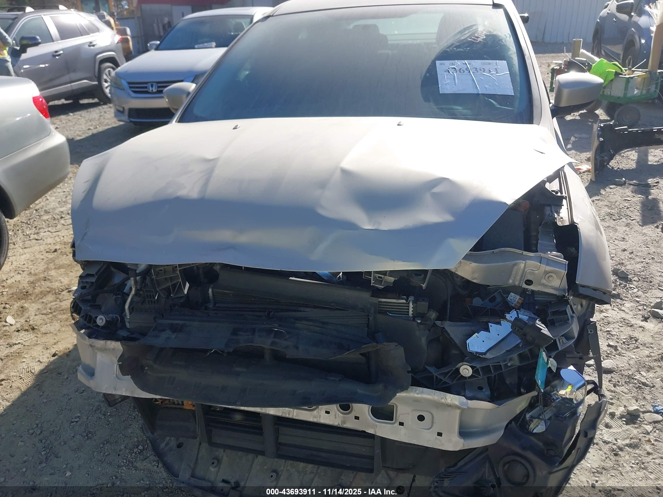 FORD FOCUS image 6