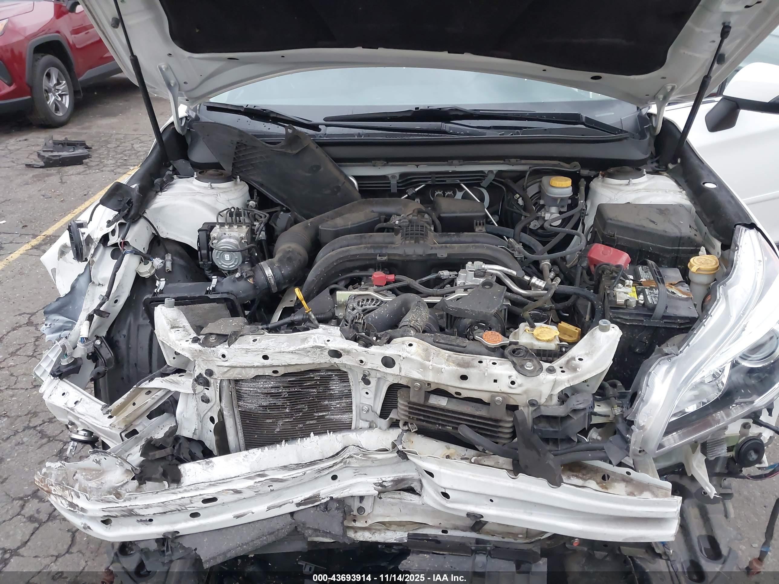 SUBARU OUTBACK image 10