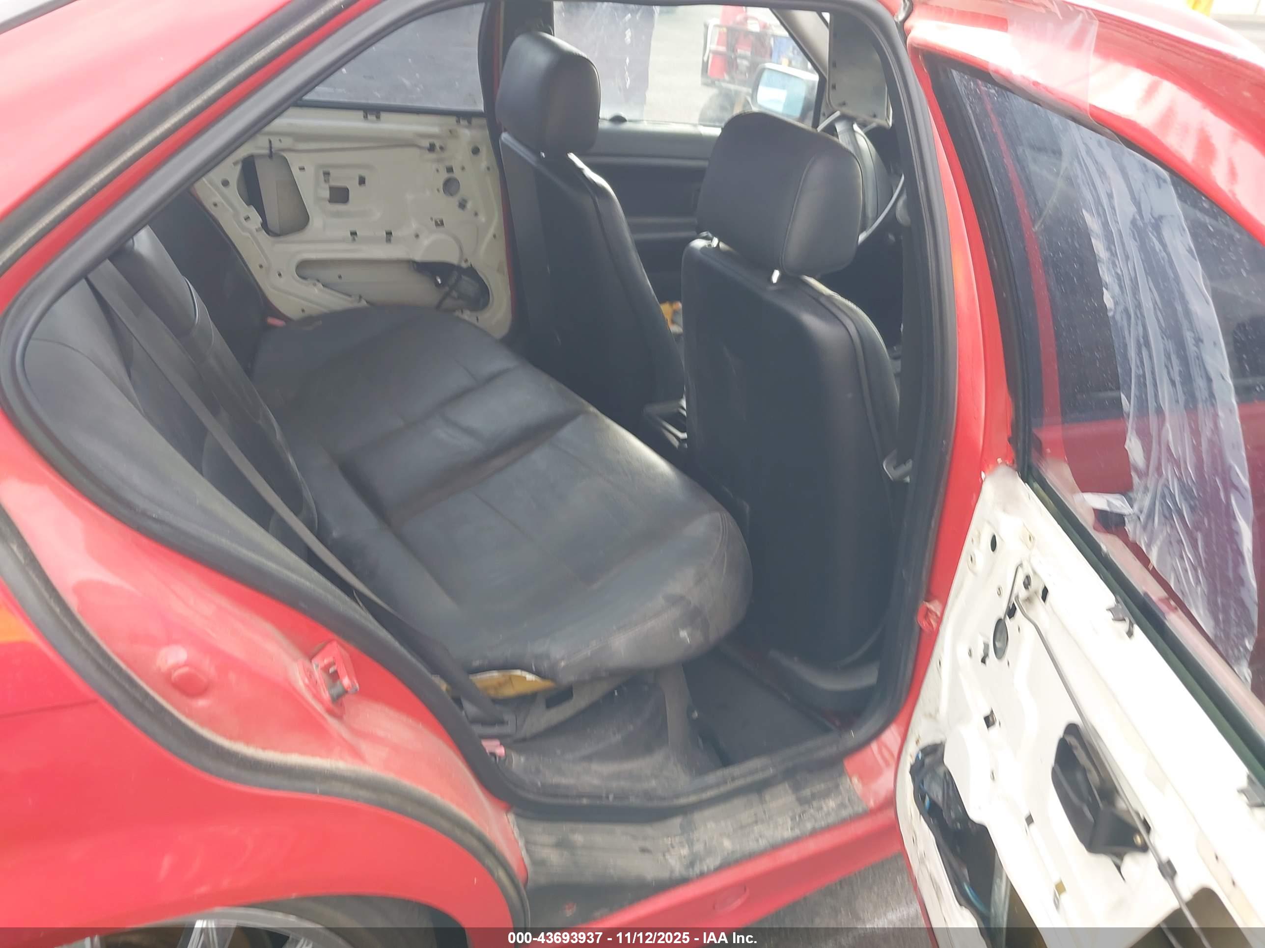 BMW 325 image 8