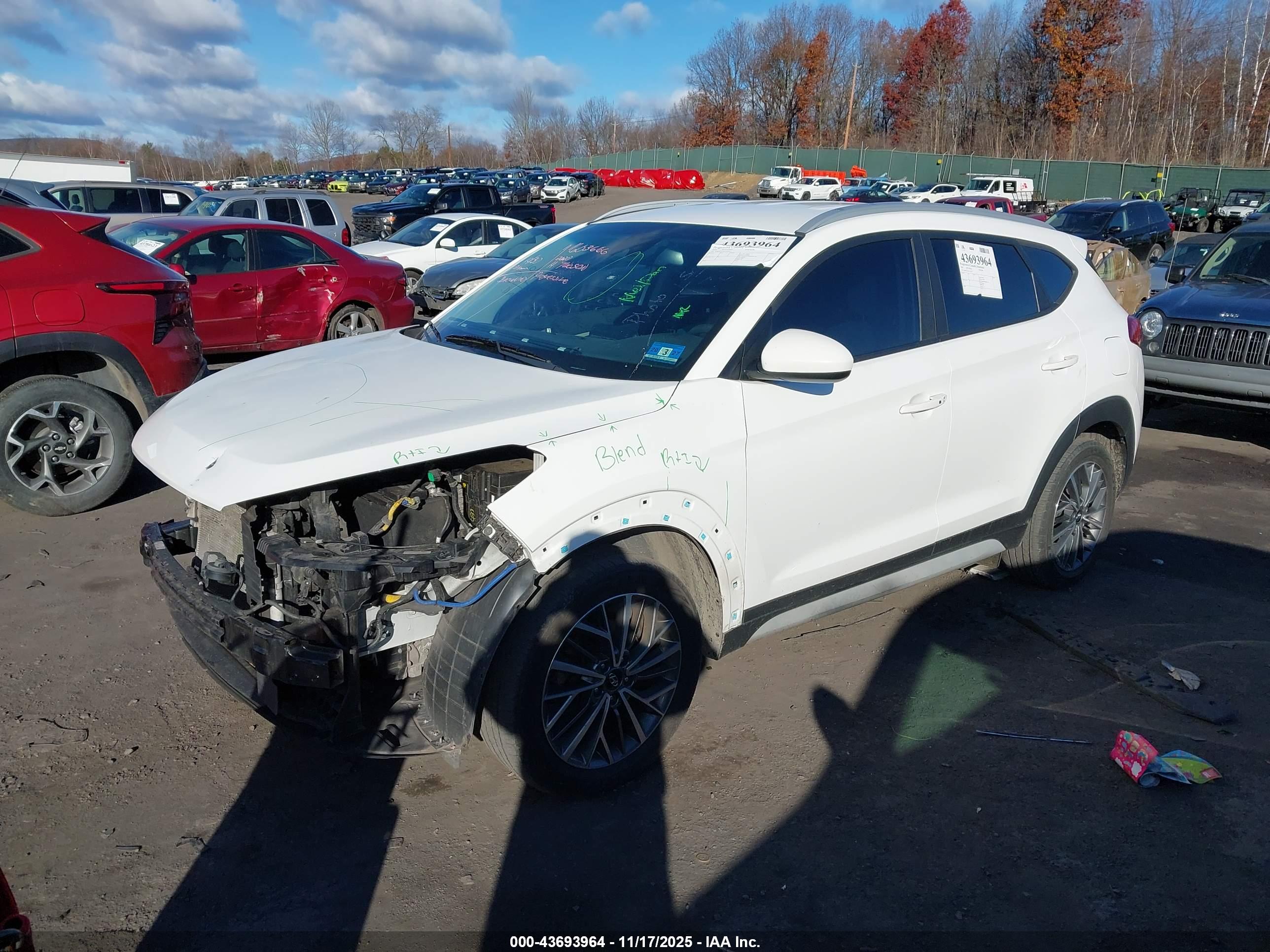 HYUNDAI TUCSON image 2