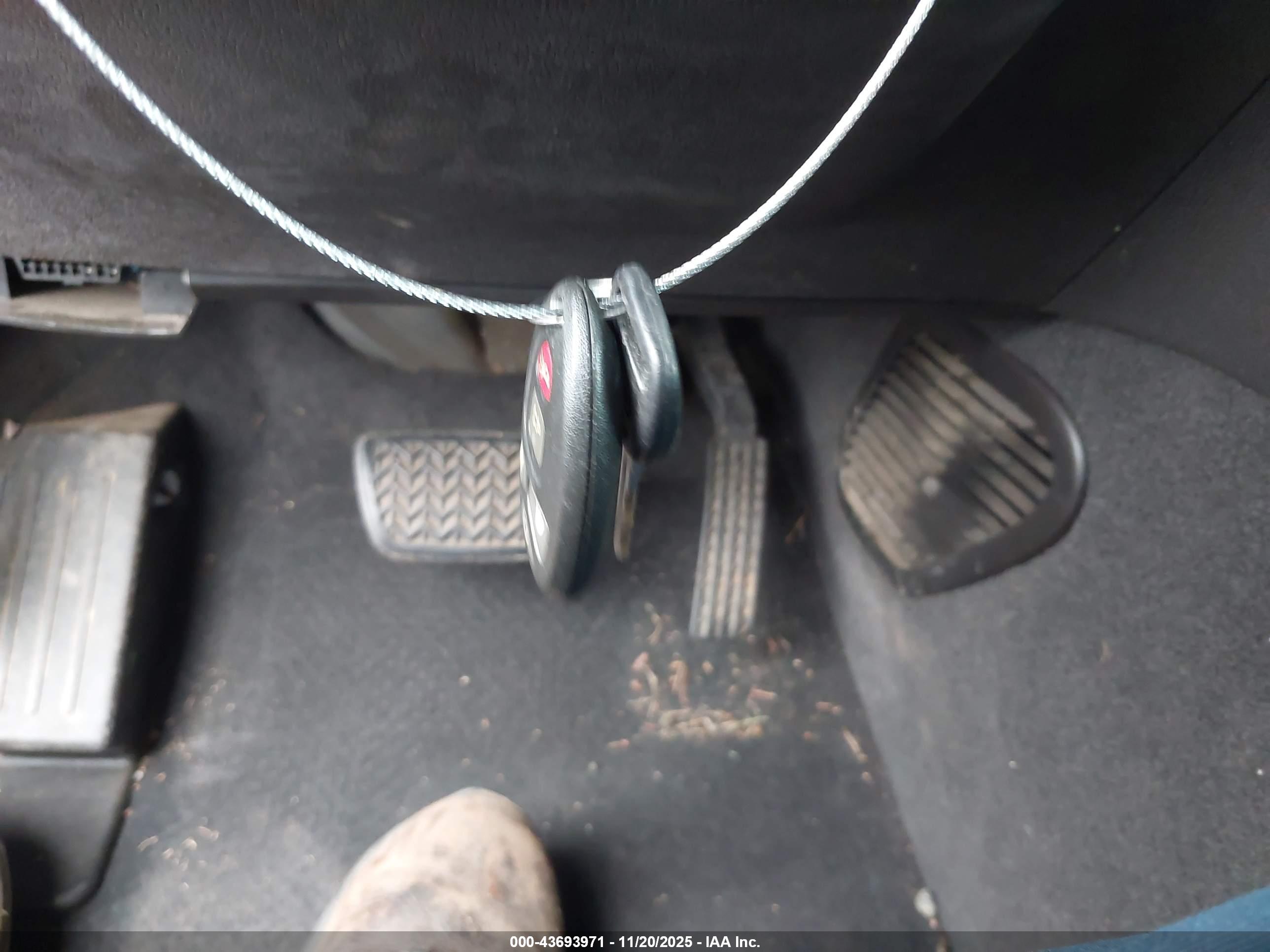 CHEVROLET TRAVERSE image 11