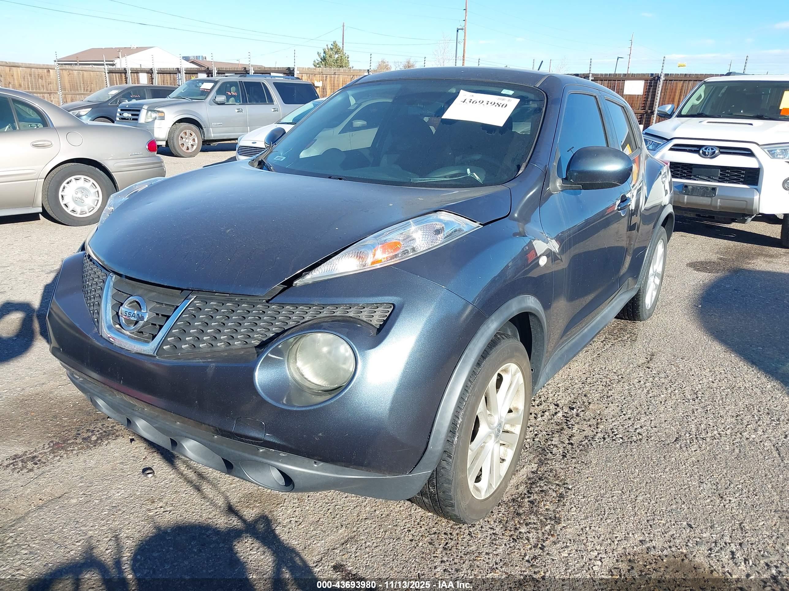 NISSAN JUKE image 2