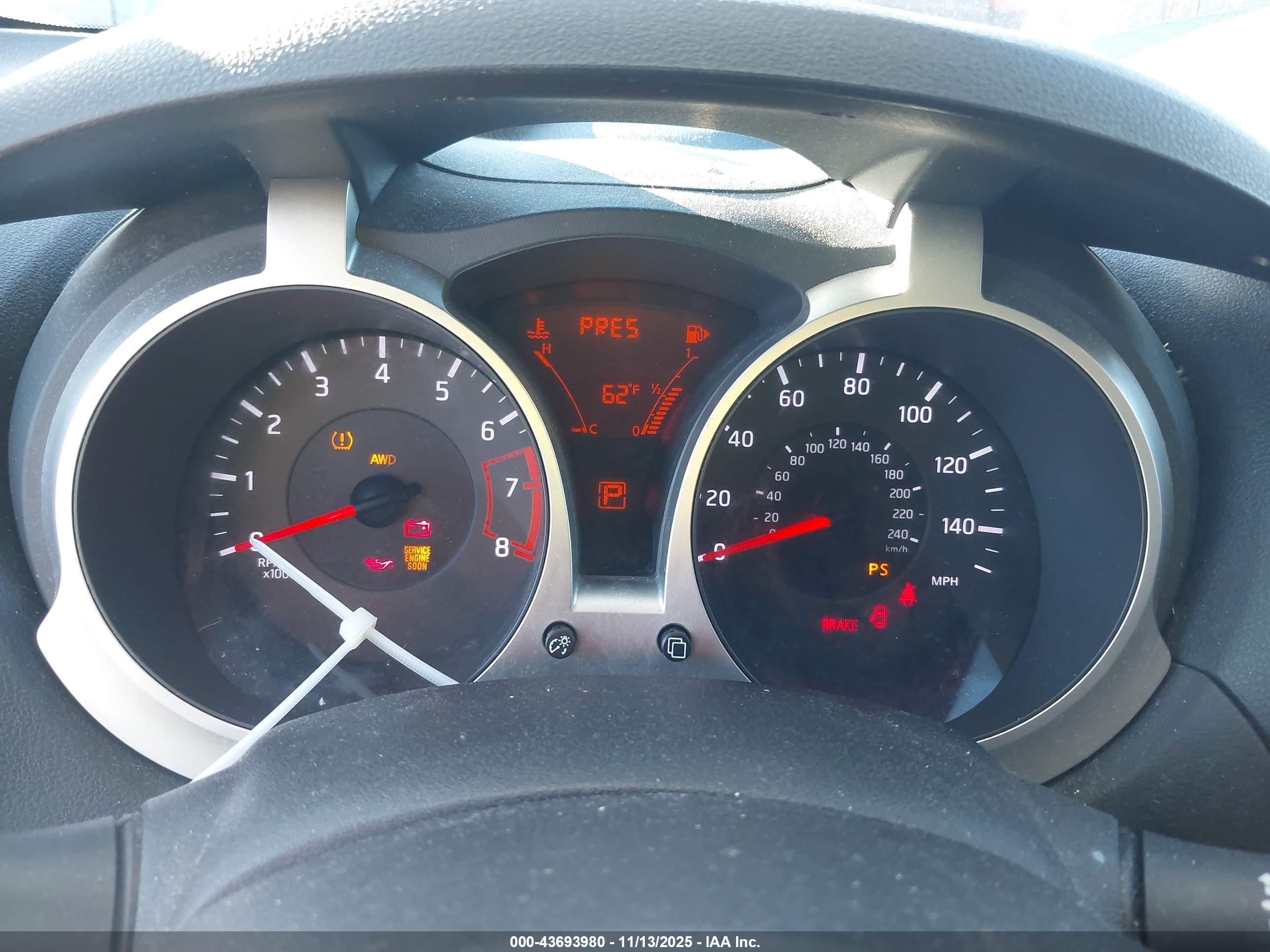 NISSAN JUKE image 7