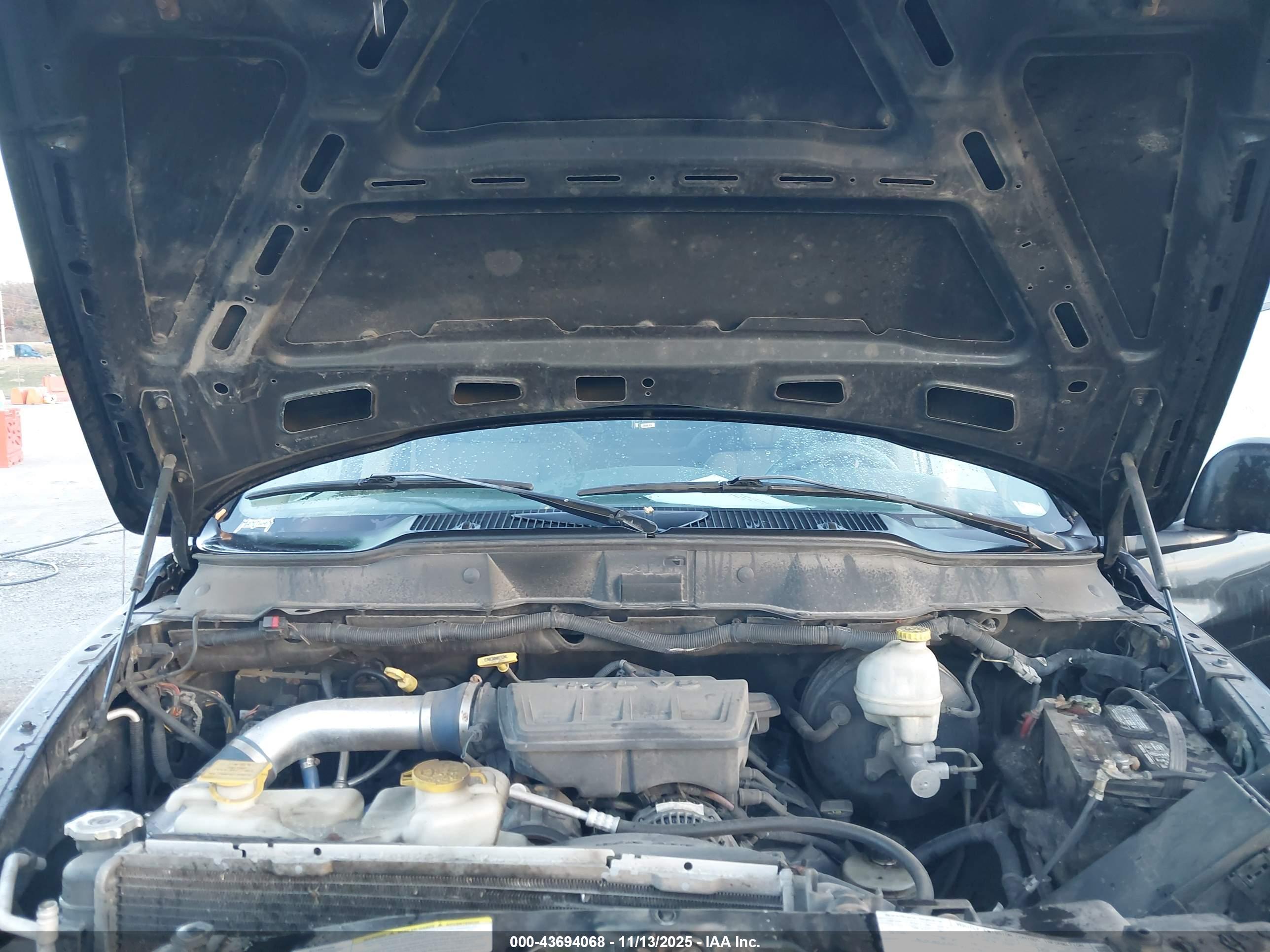 DODGE RAM image 10