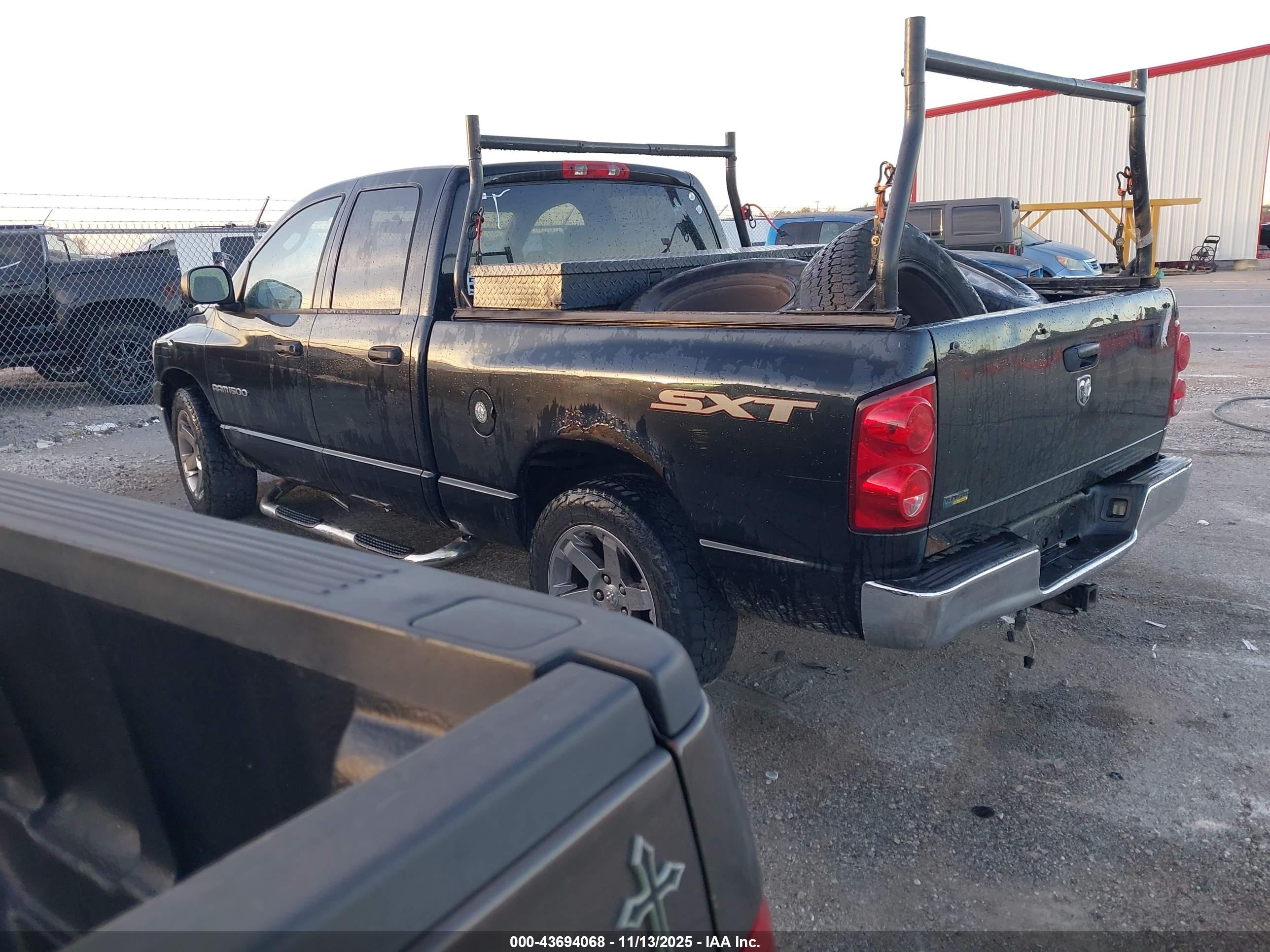 DODGE RAM image 3