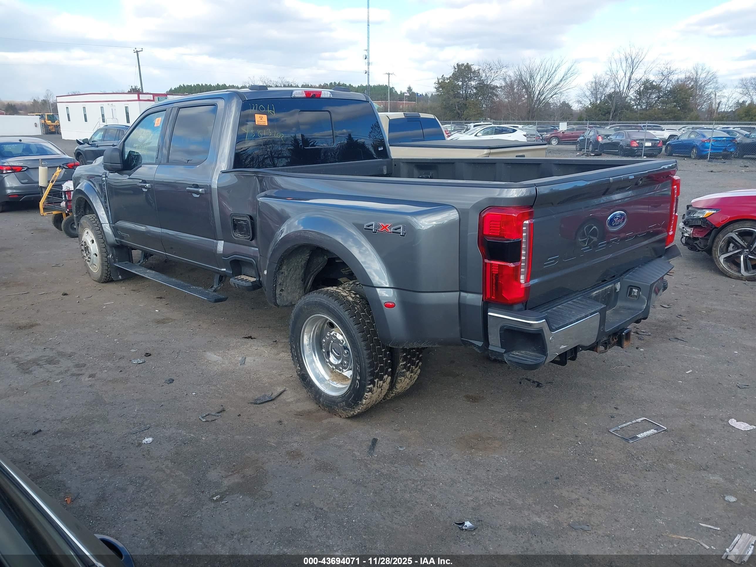 FORD F-450 image 3