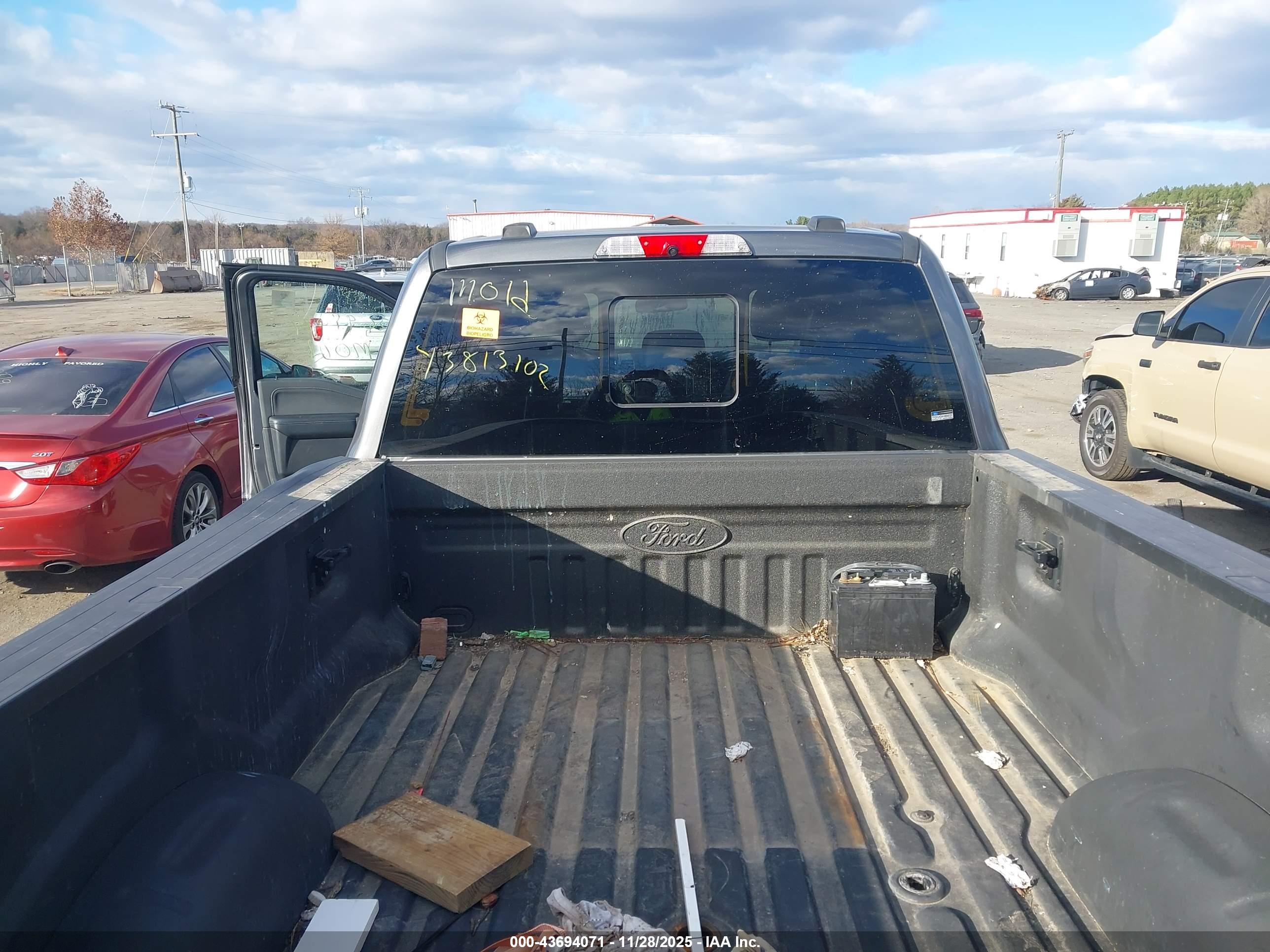 FORD F-450 image 6