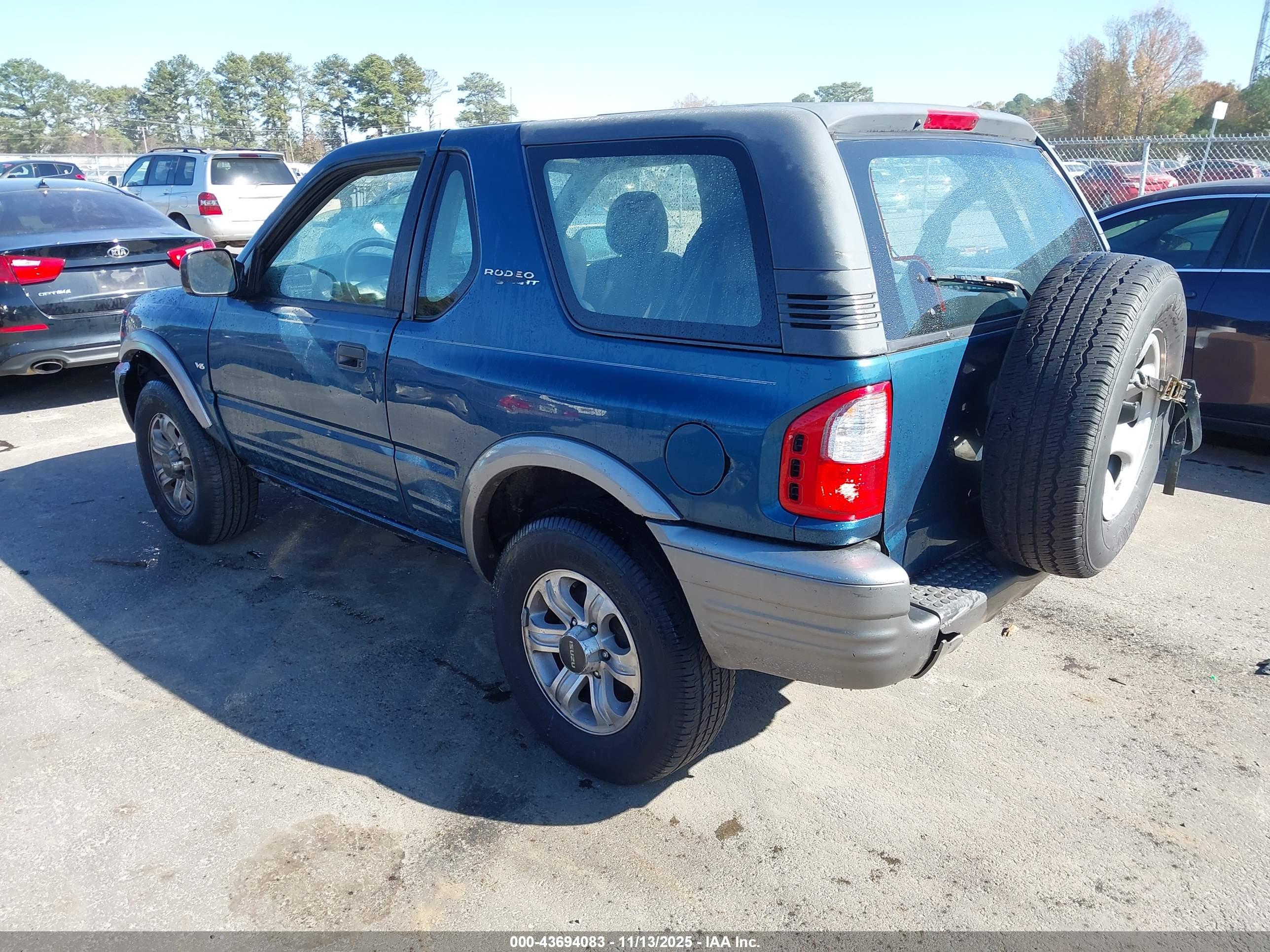ISUZU RODEO image 3