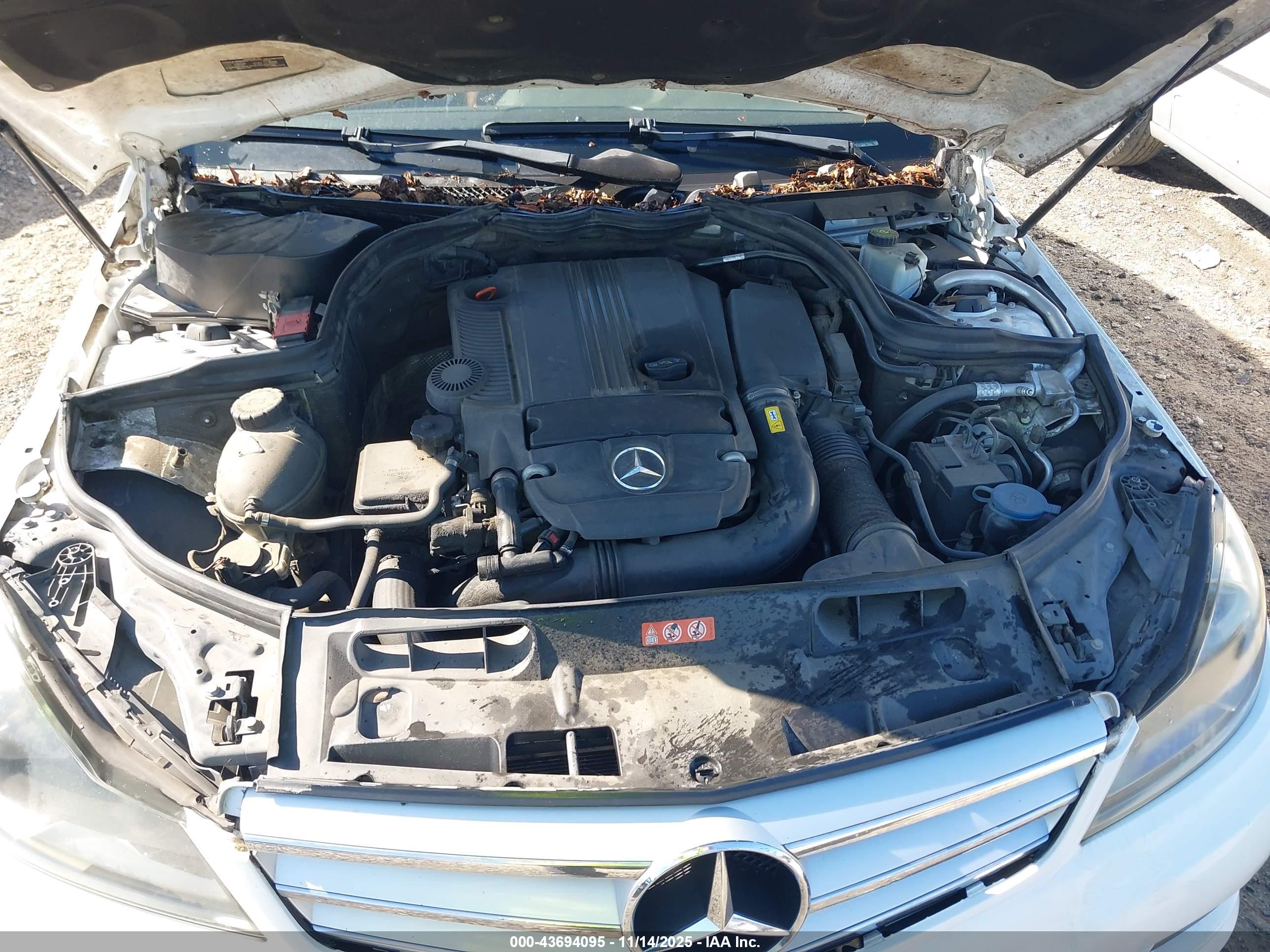 MERCEDES-BENZ C image 10
