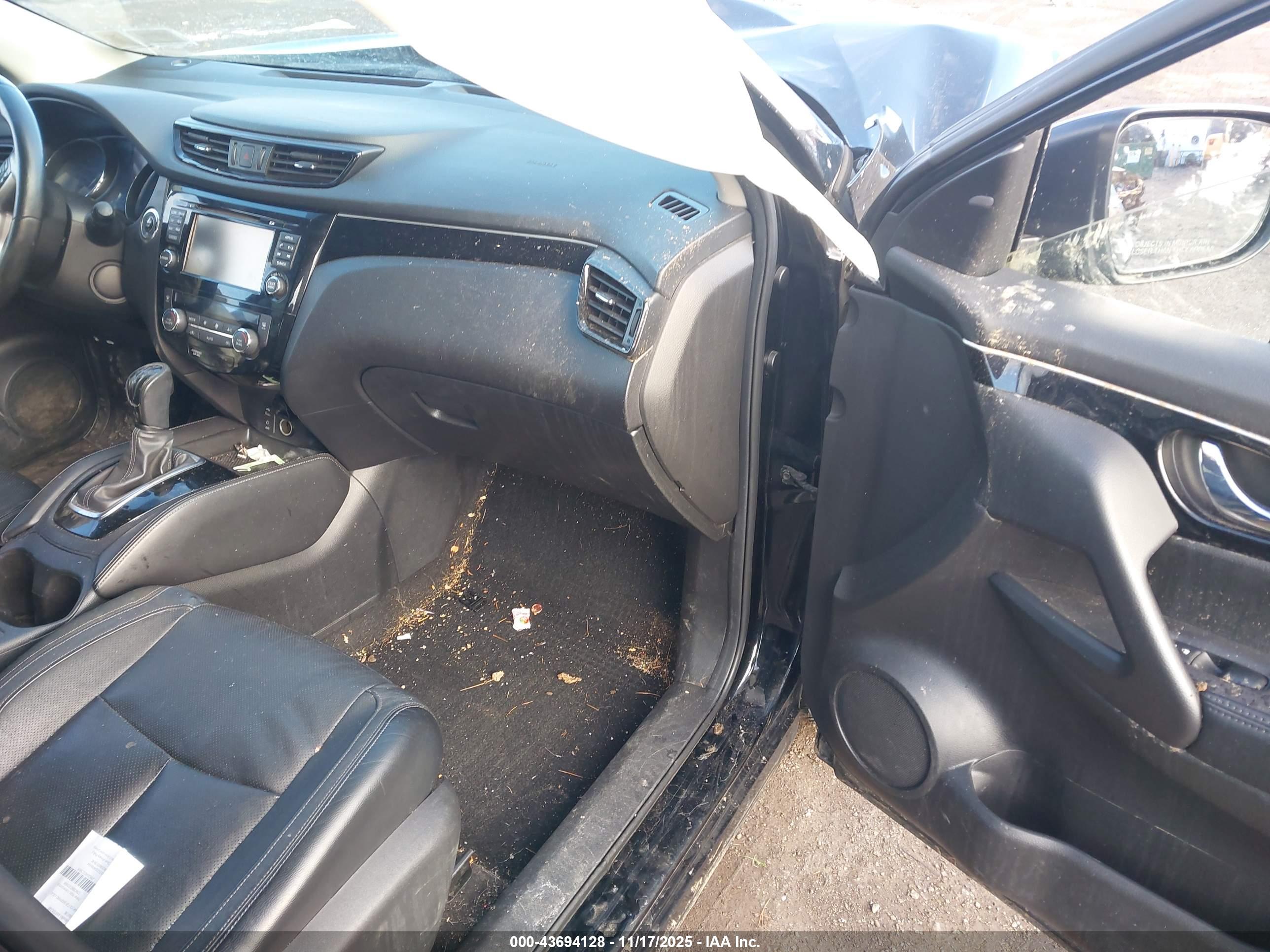 NISSAN ROGUE image 5