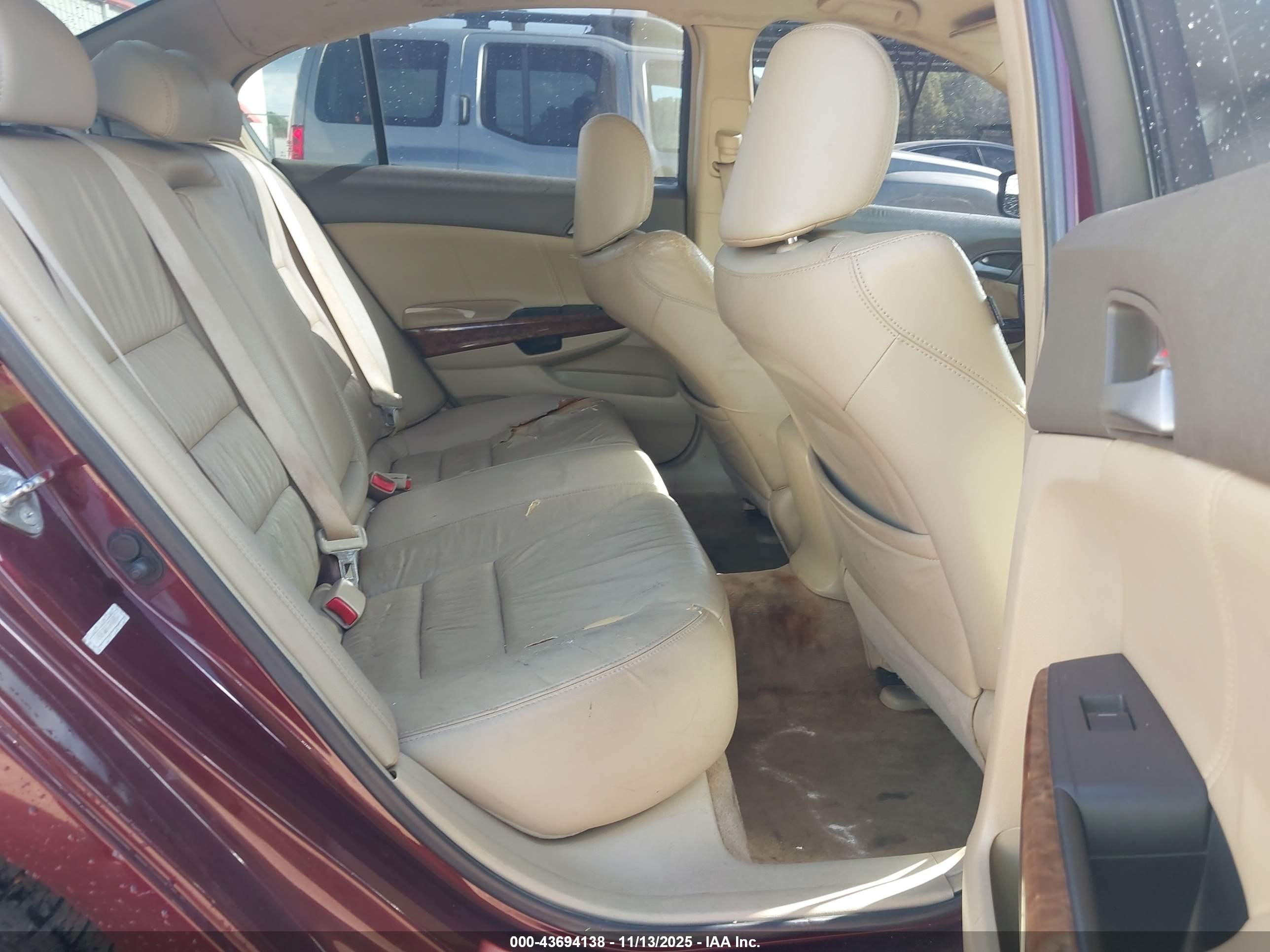 HONDA ACCORD image 8