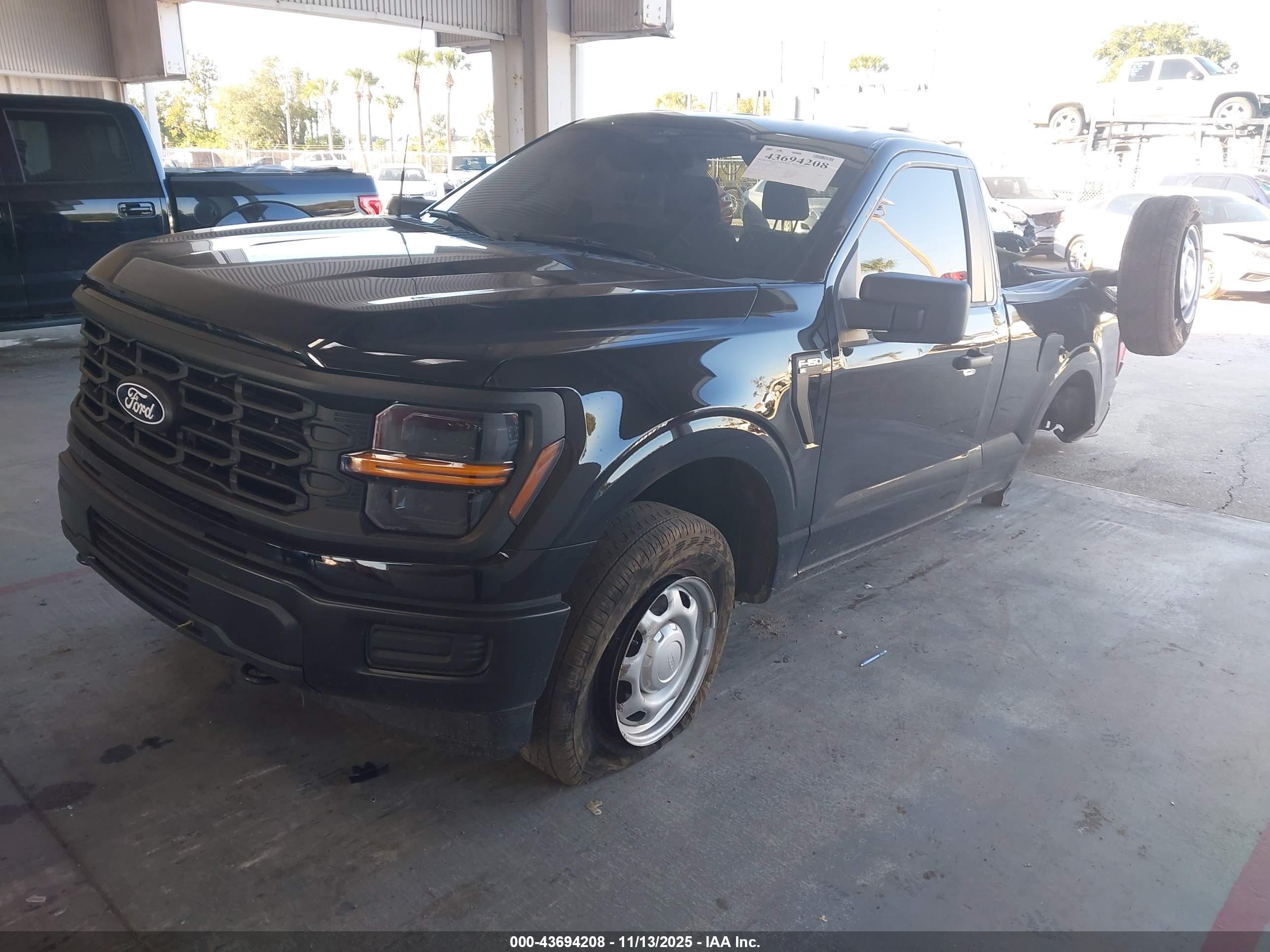 FORD F-150 image 2