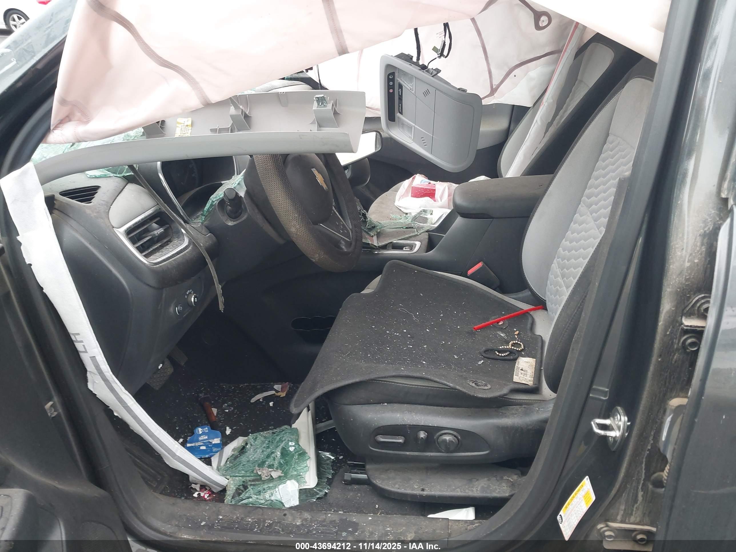 CHEVROLET EQUINOX image 5
