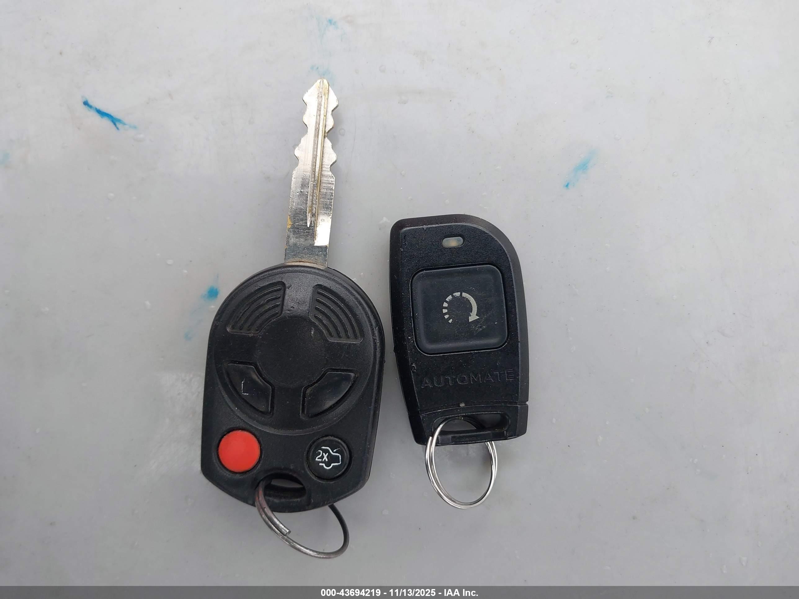 FORD FUSION image 11