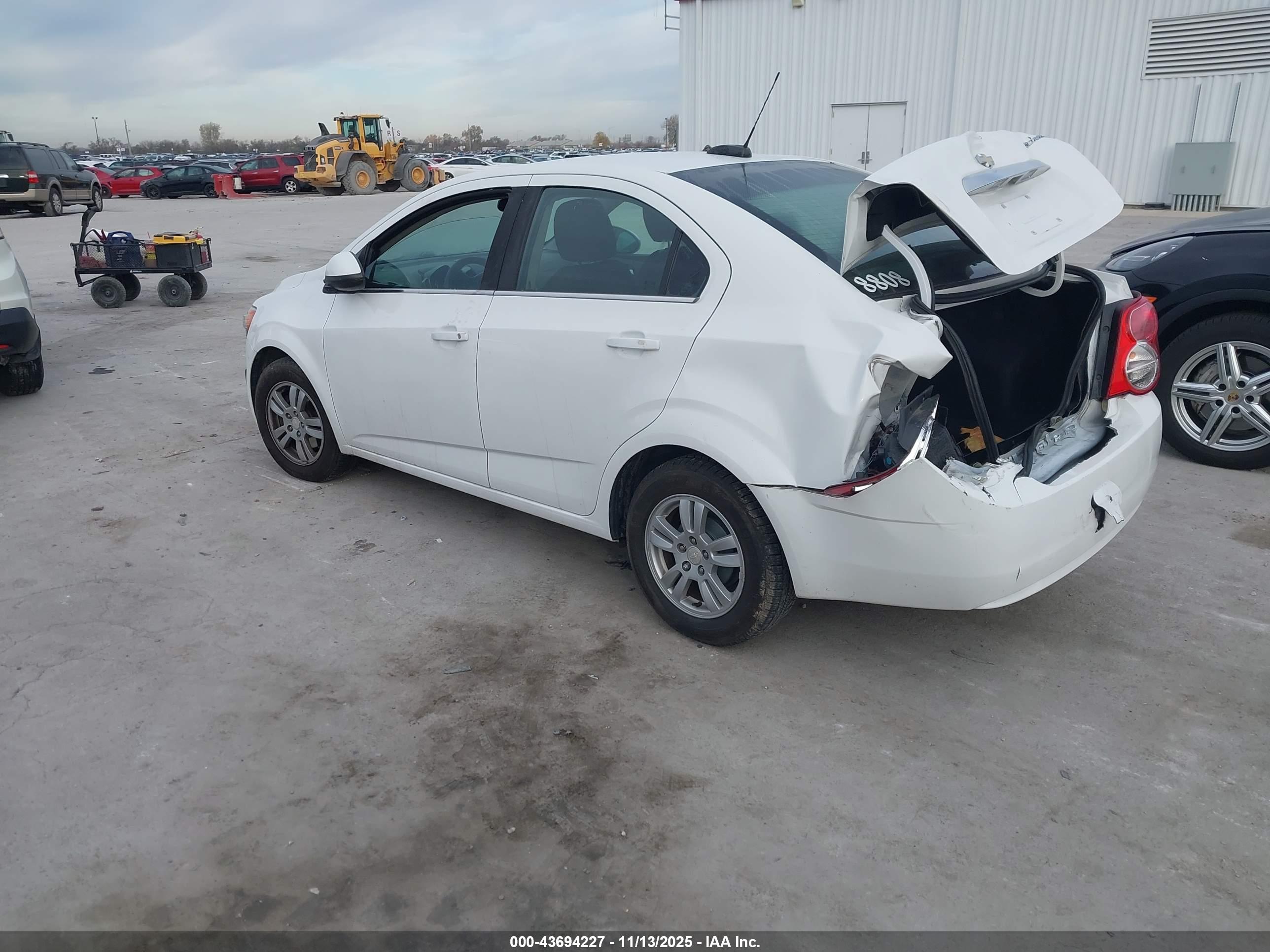 CHEVROLET SONIC image 3