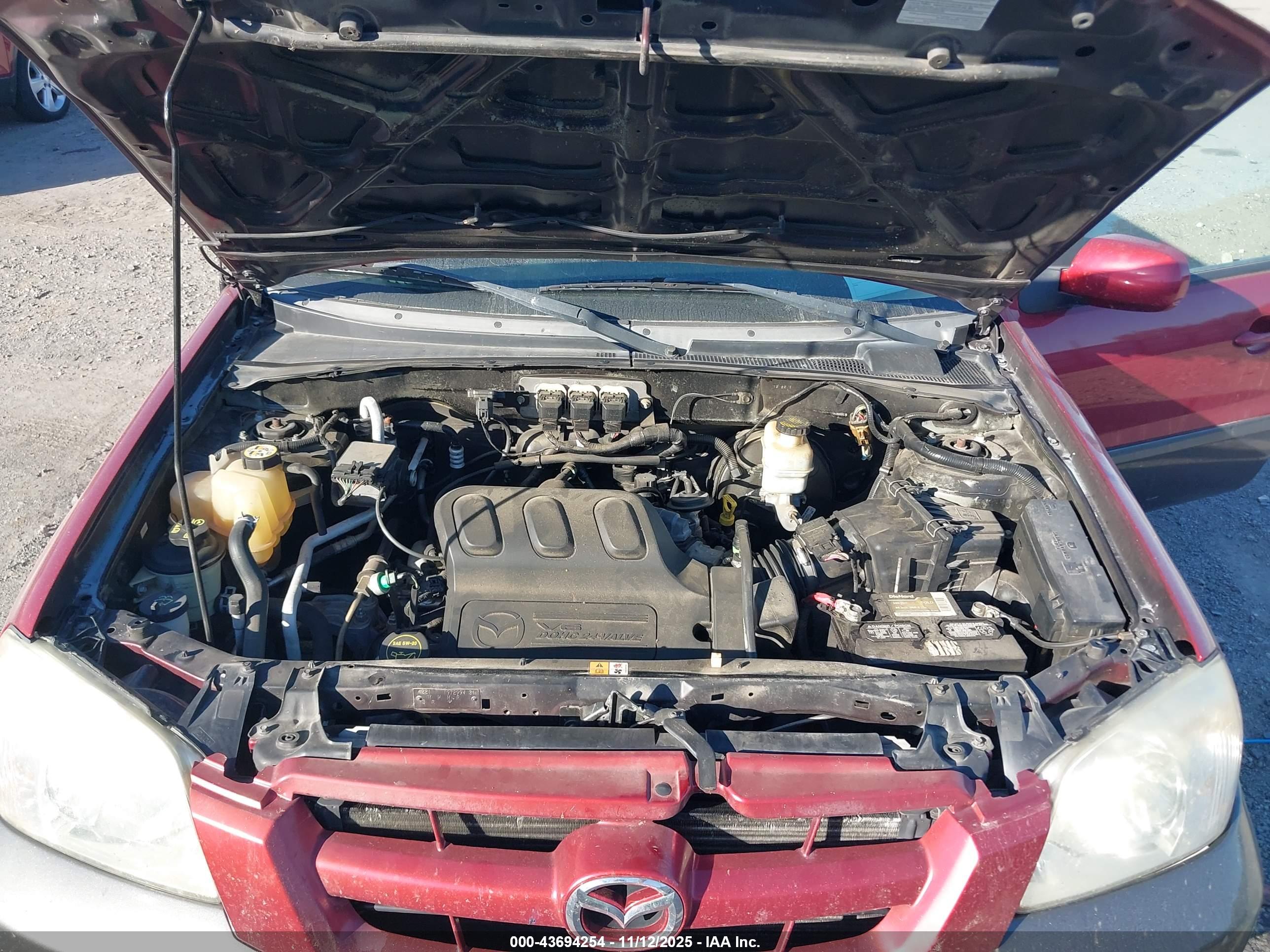 MAZDA TRIBUTE image 10