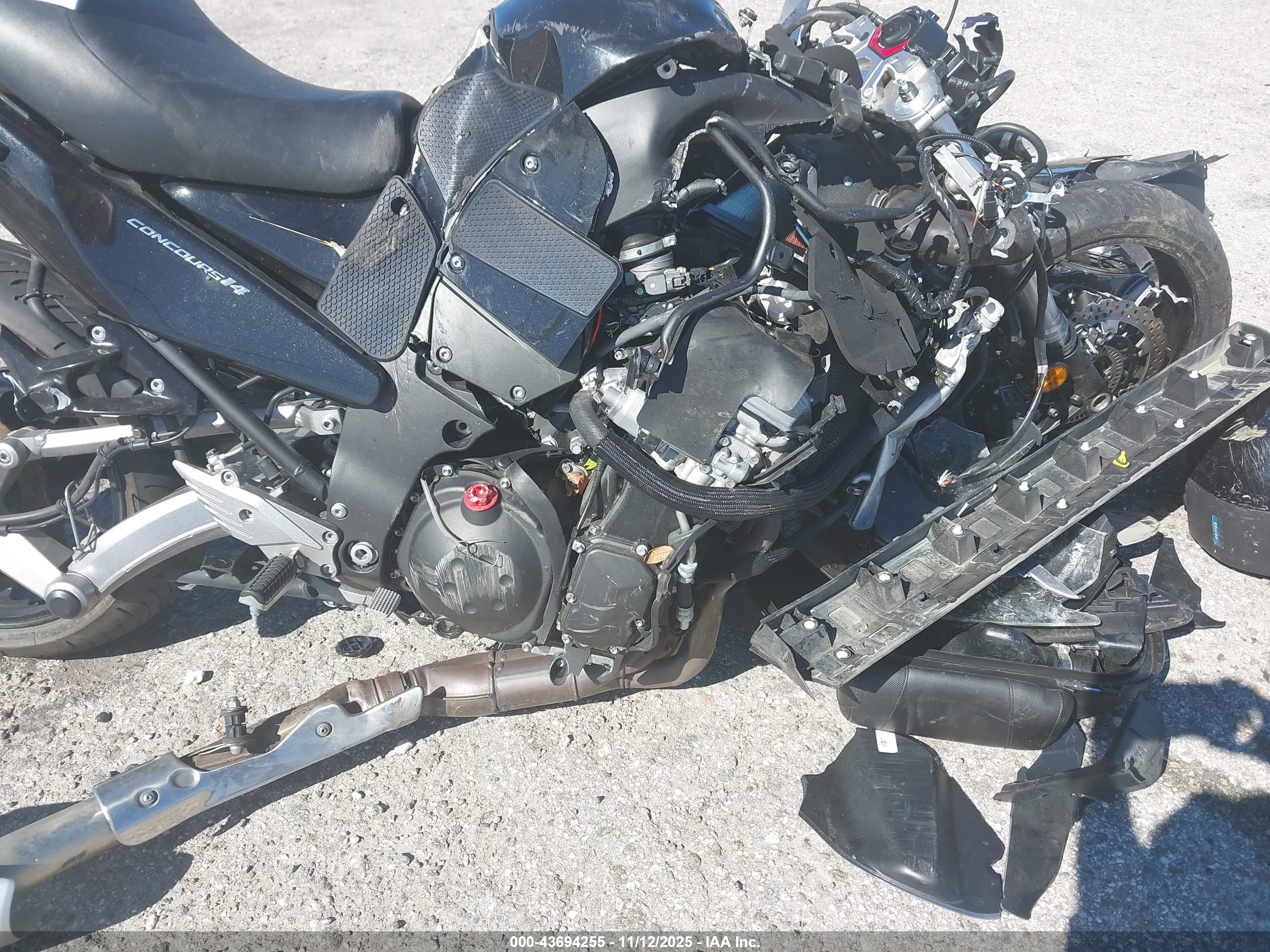 KAWASAKI ZG1400 image 8