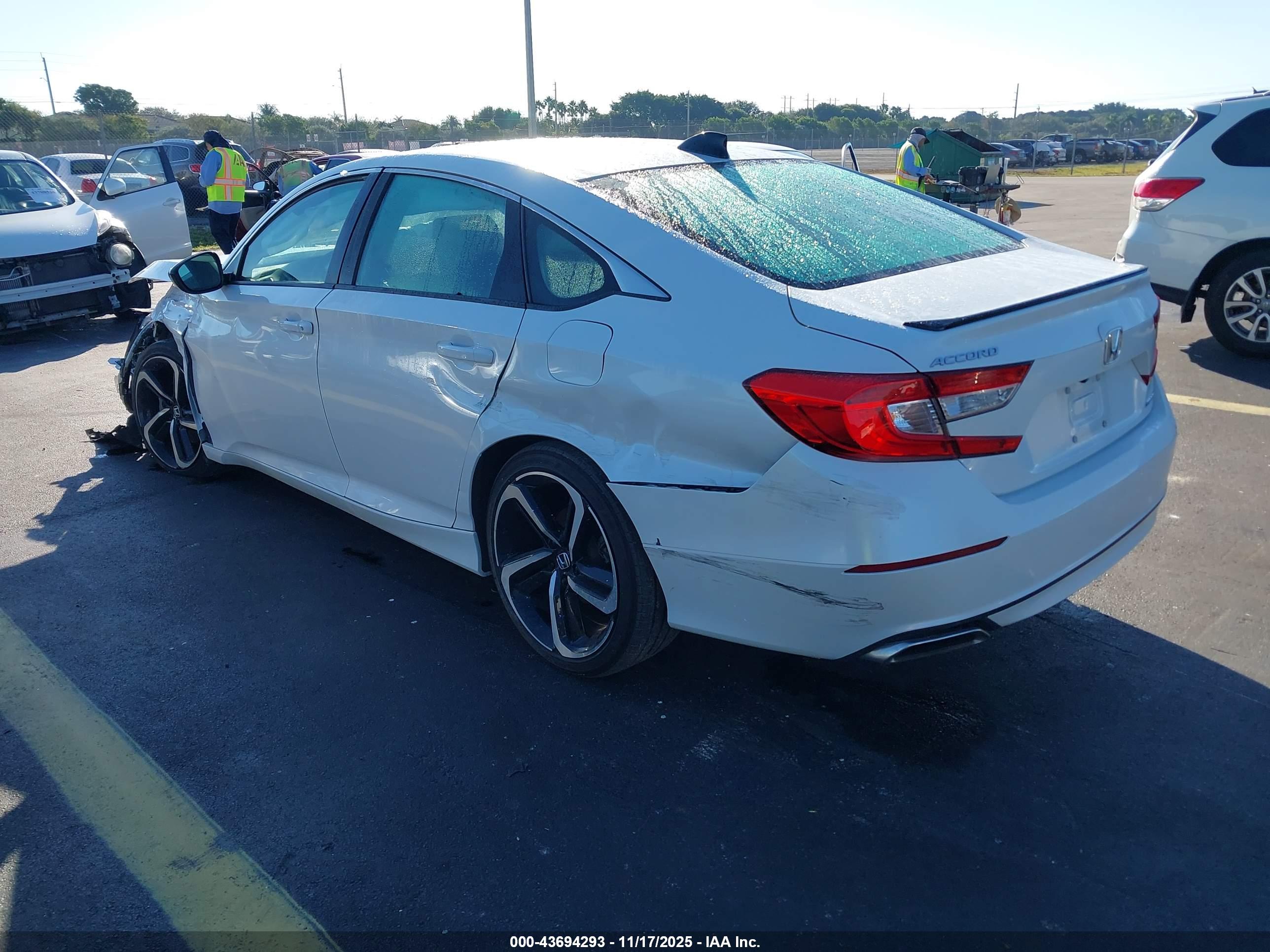 HONDA ACCORD image 3