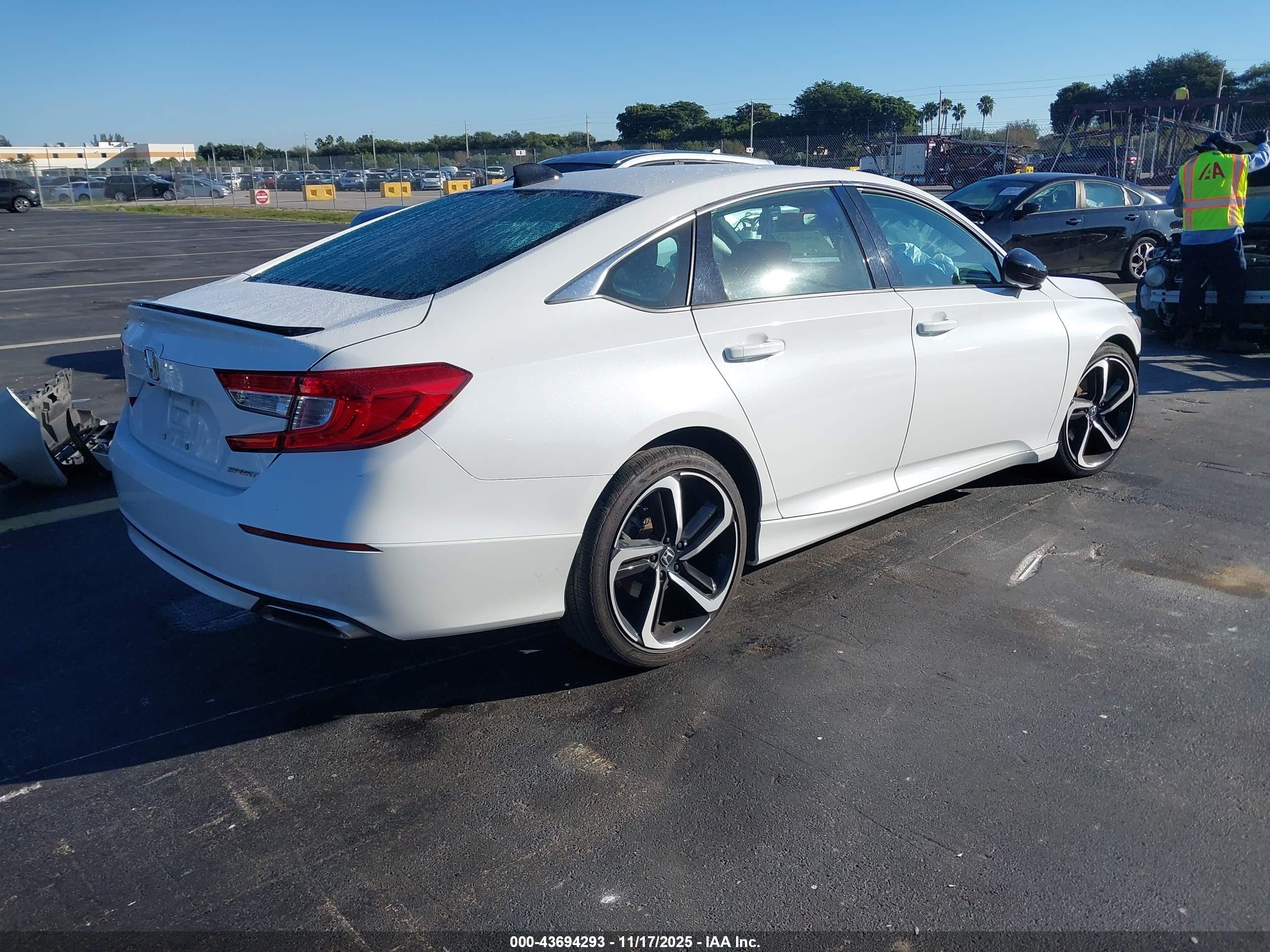 HONDA ACCORD image 4