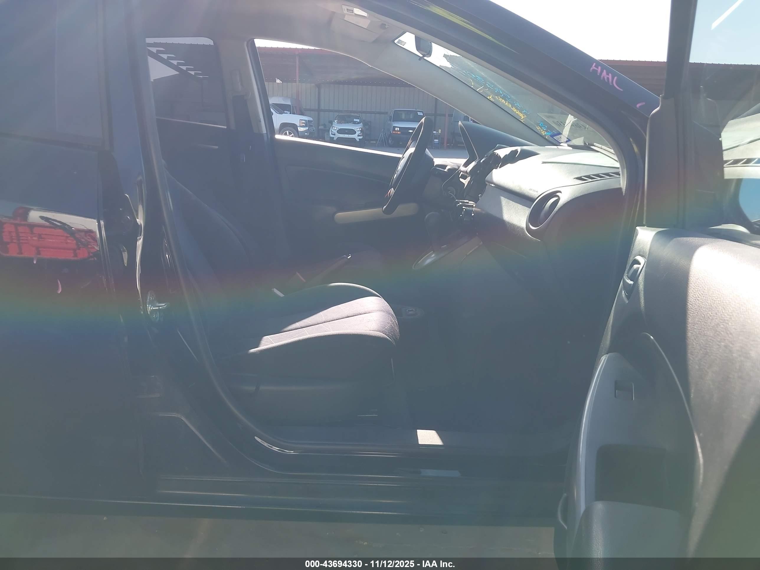 MAZDA MAZDA2 image 5