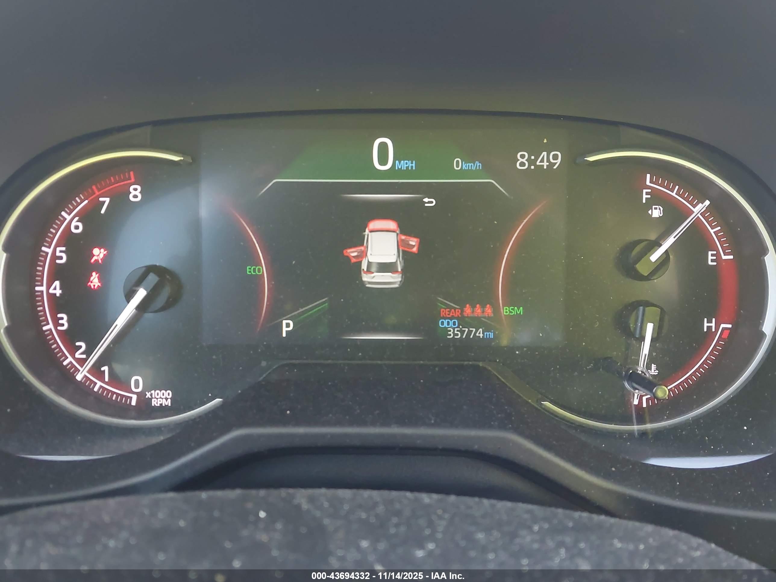 TOYOTA RAV4 image 7
