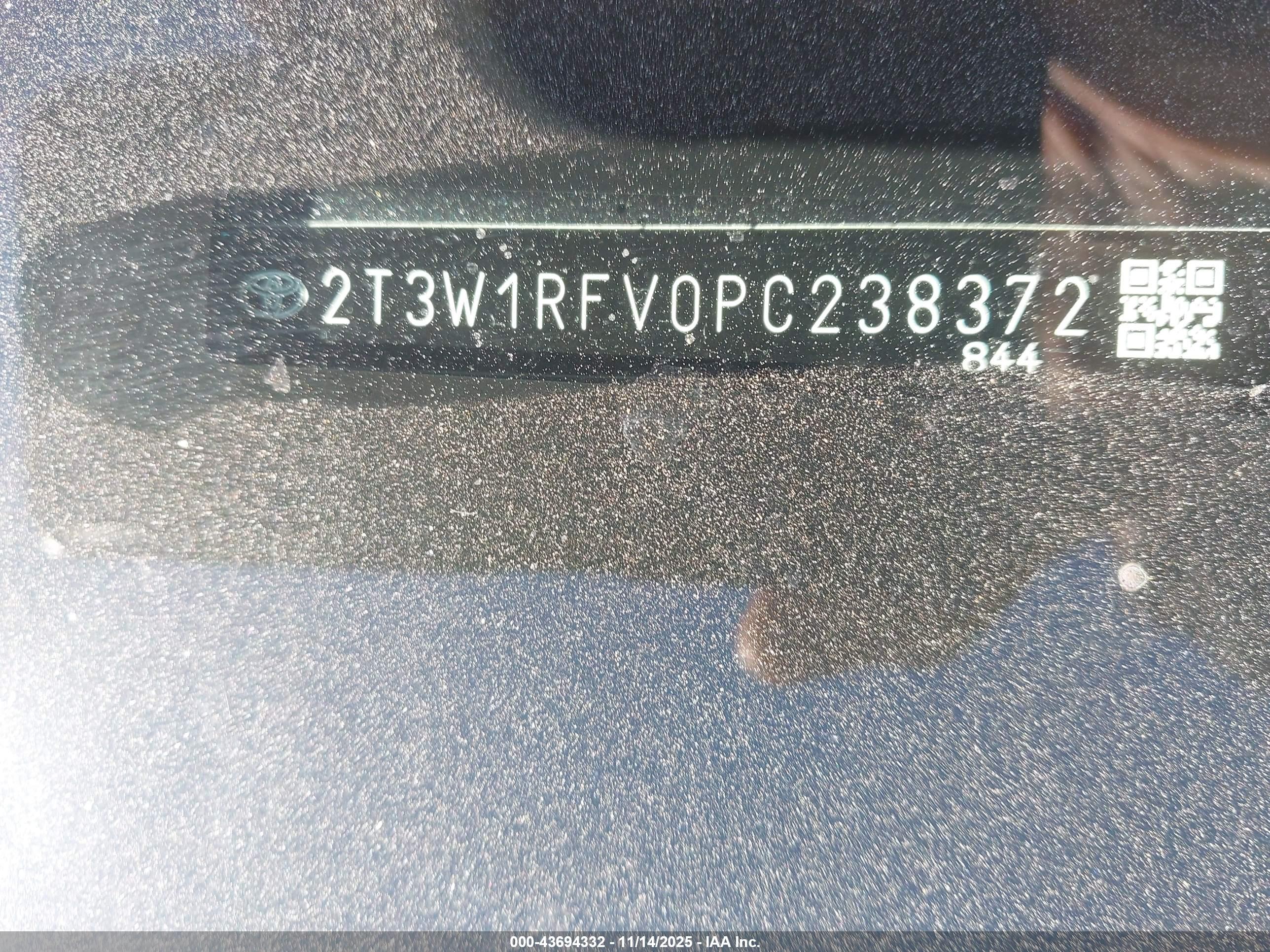 TOYOTA RAV4 image 9