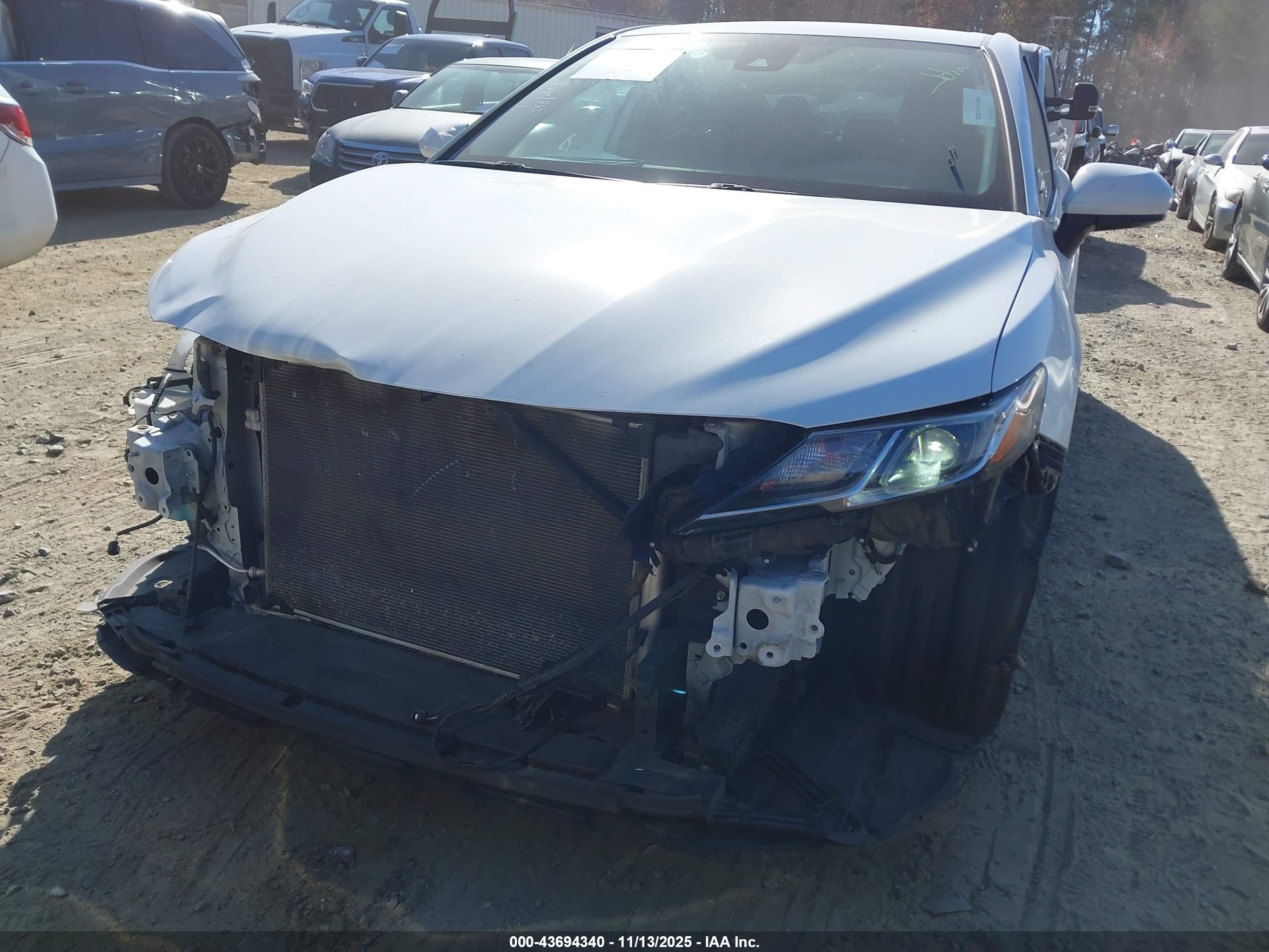 TOYOTA CAMRY image 6