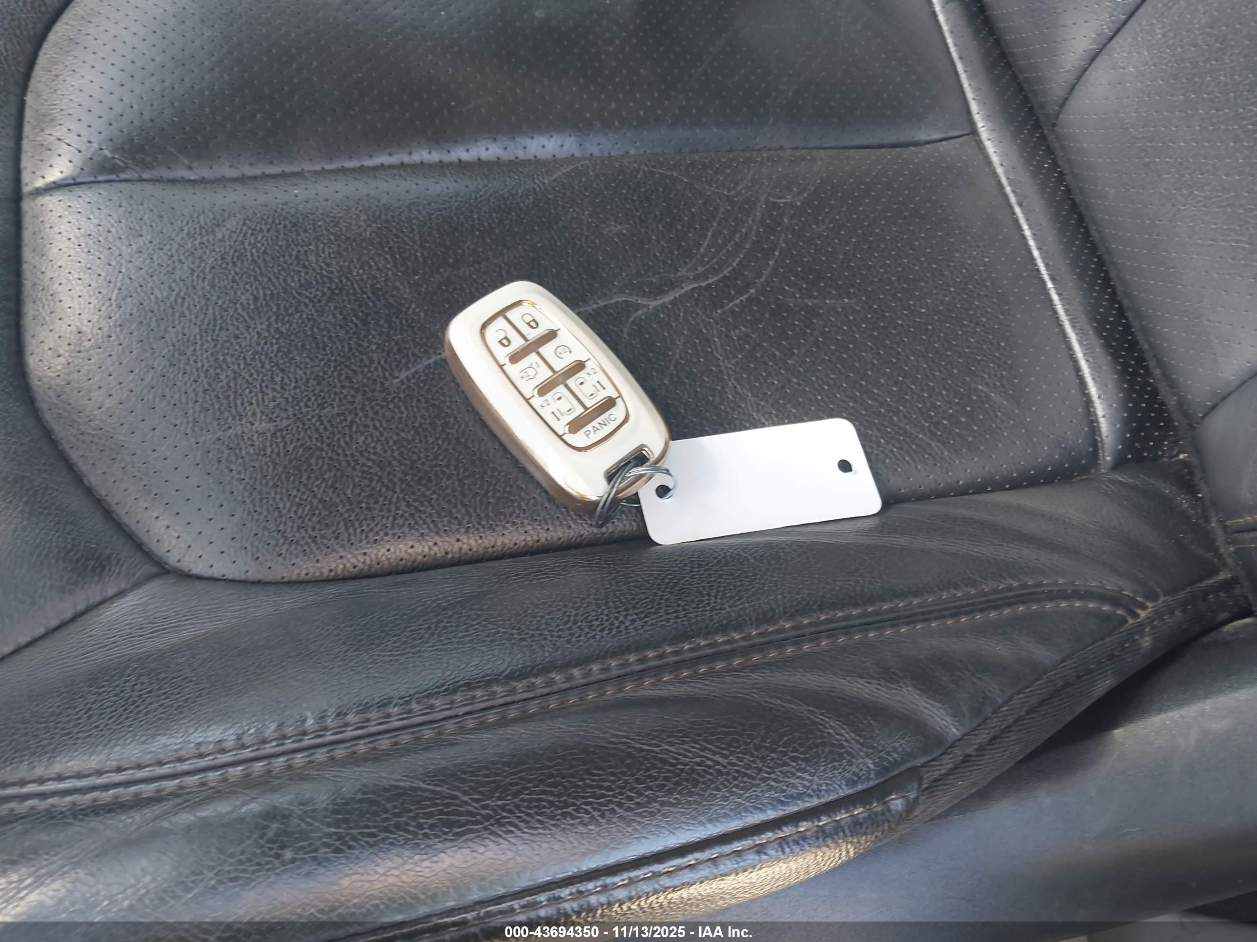 CHRYSLER PACIFICA image 11