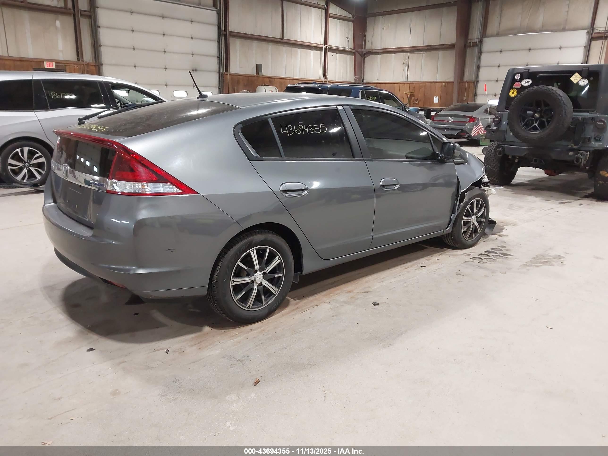 HONDA INSIGHT image 4