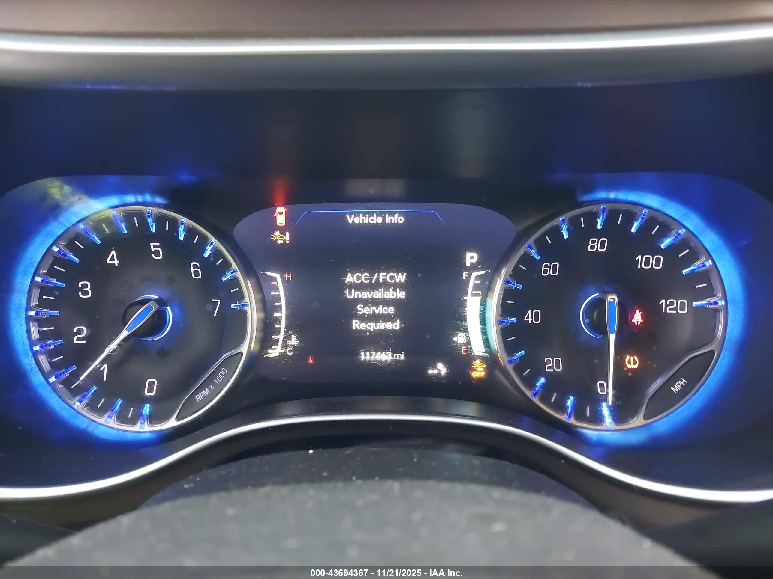 CHRYSLER PACIFICA image 7